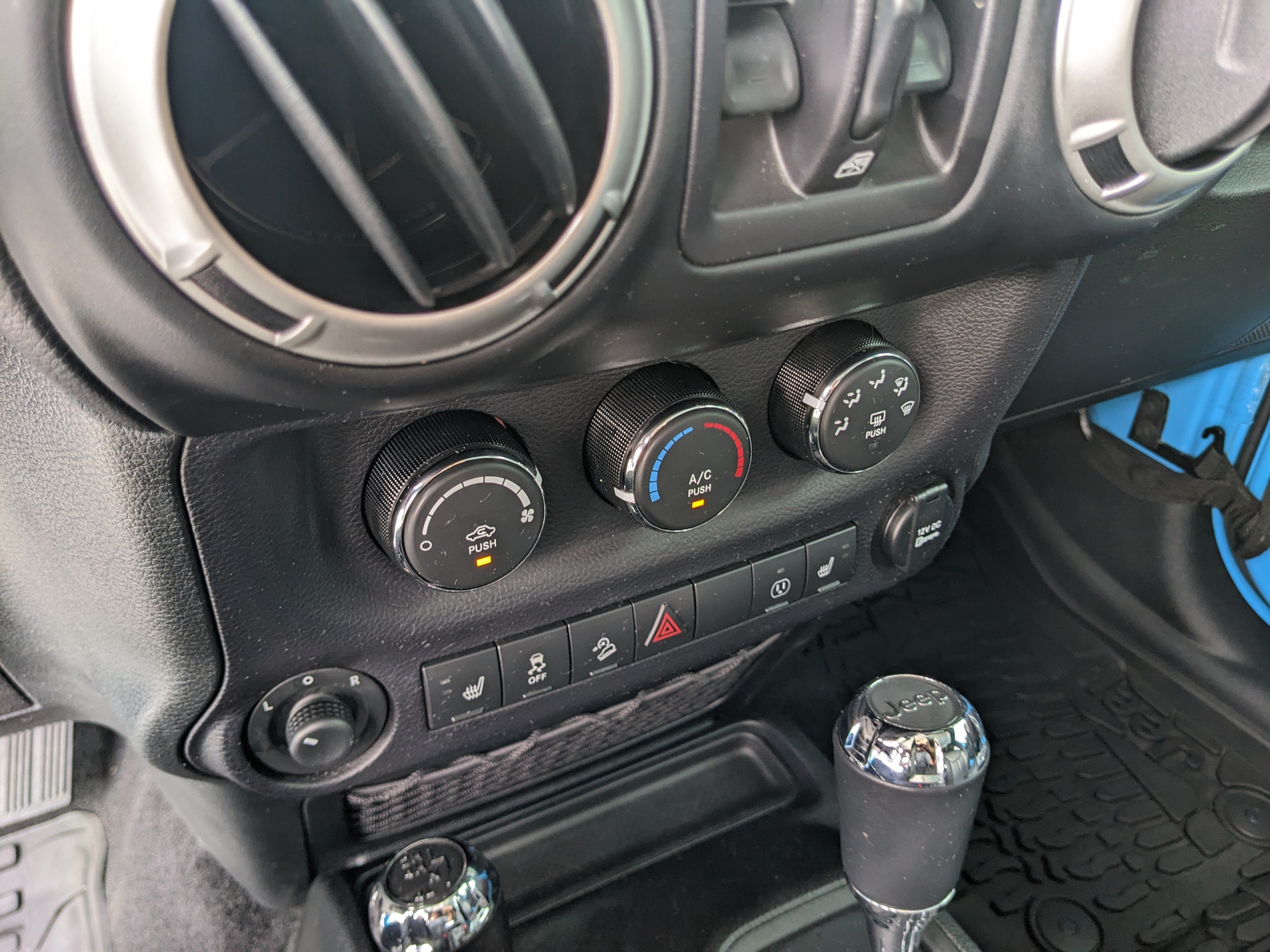 2017 Jeep Wrangler Unlimited Chief Edition