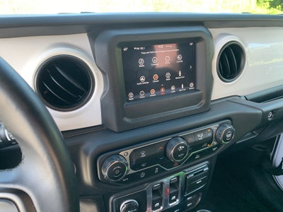 2021 Jeep Wrangler Islander