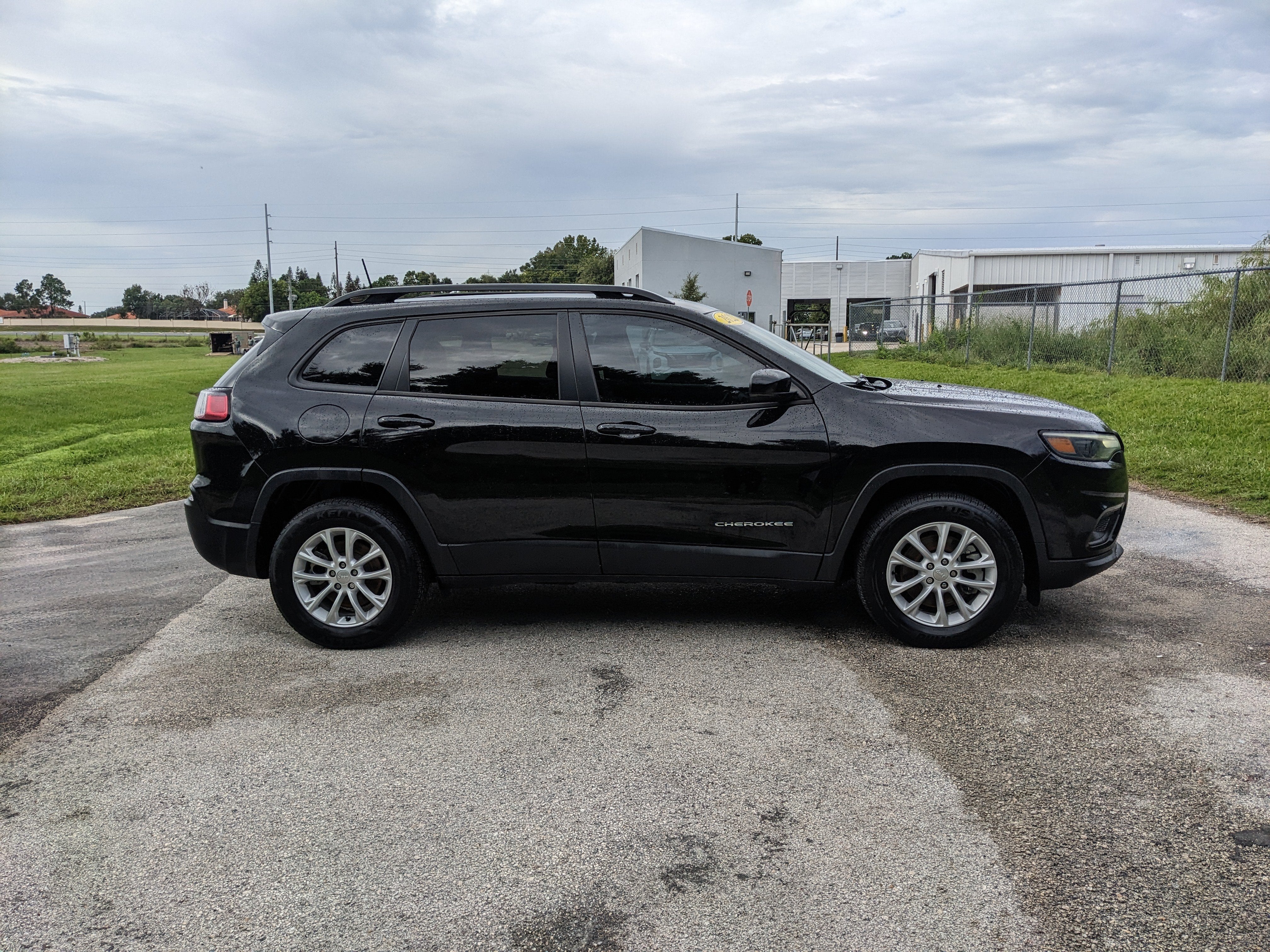 2022 Jeep Cherokee Latitude Lux