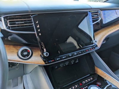 2022 Jeep Grand Wagoneer Series III