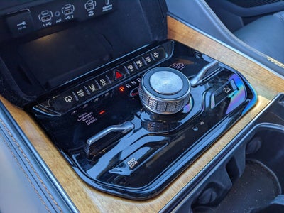 2022 Jeep Grand Wagoneer Series III