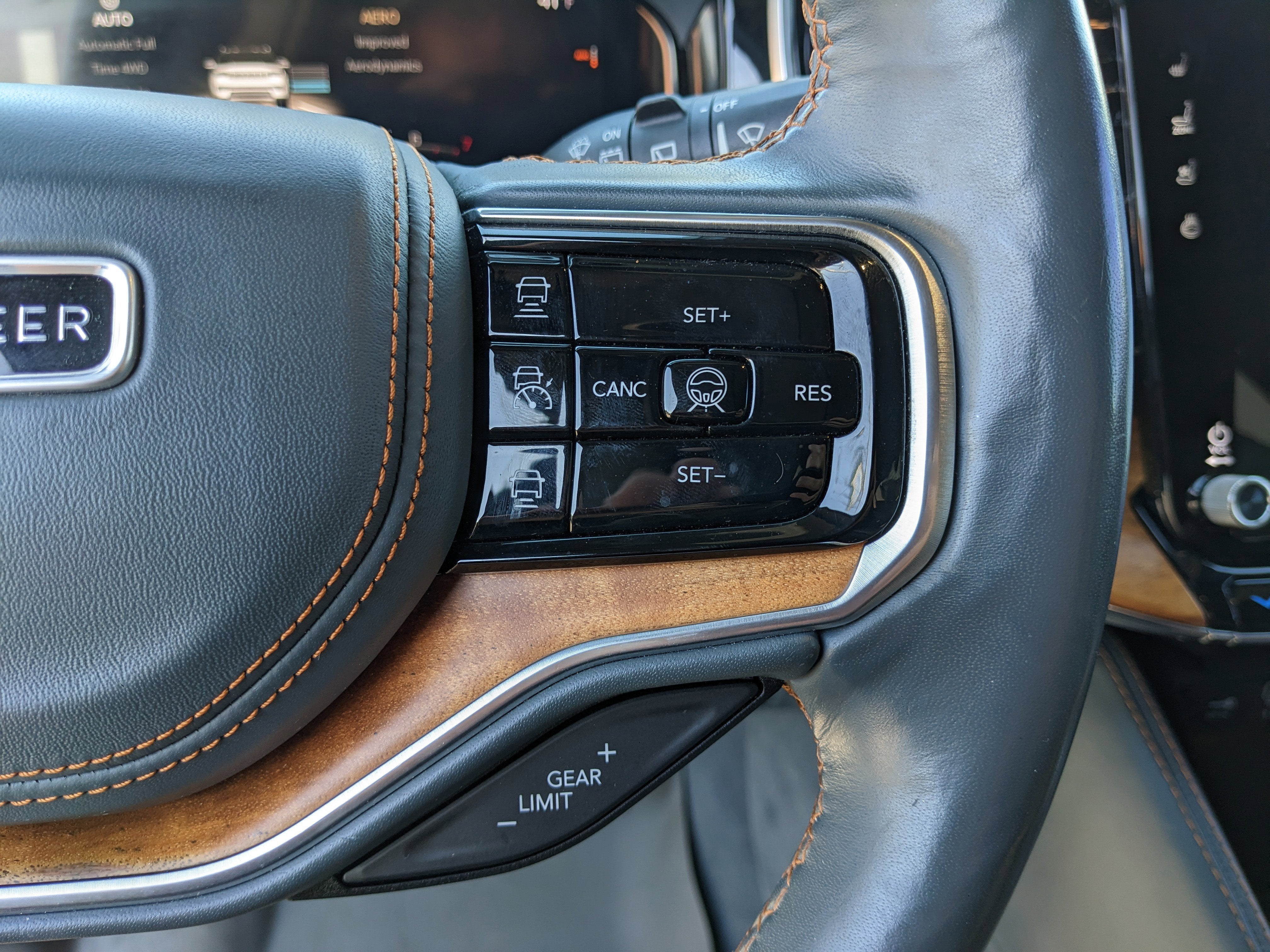 2022 Jeep Grand Wagoneer Series III