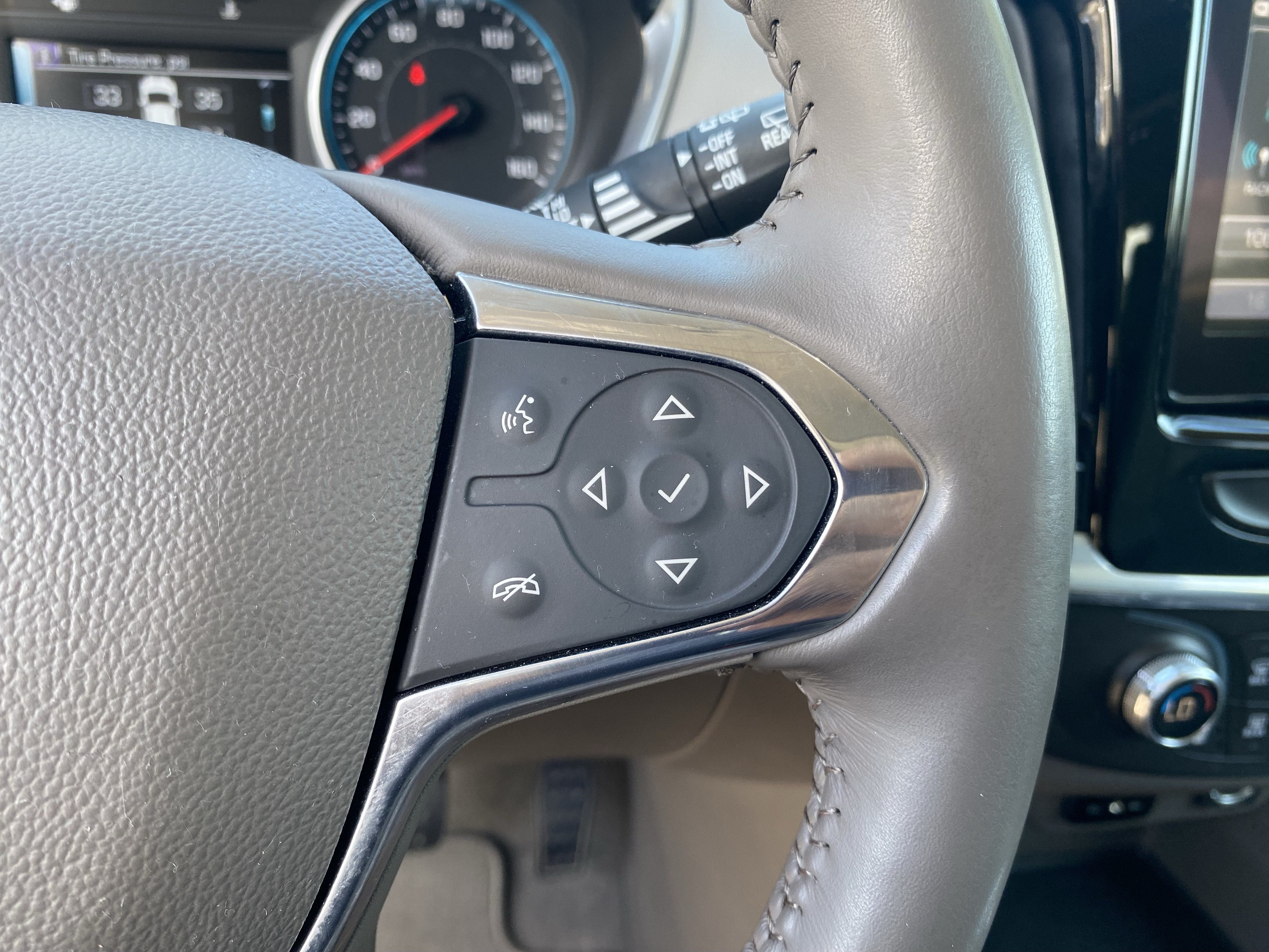 2019 Chevrolet Traverse LT Leather