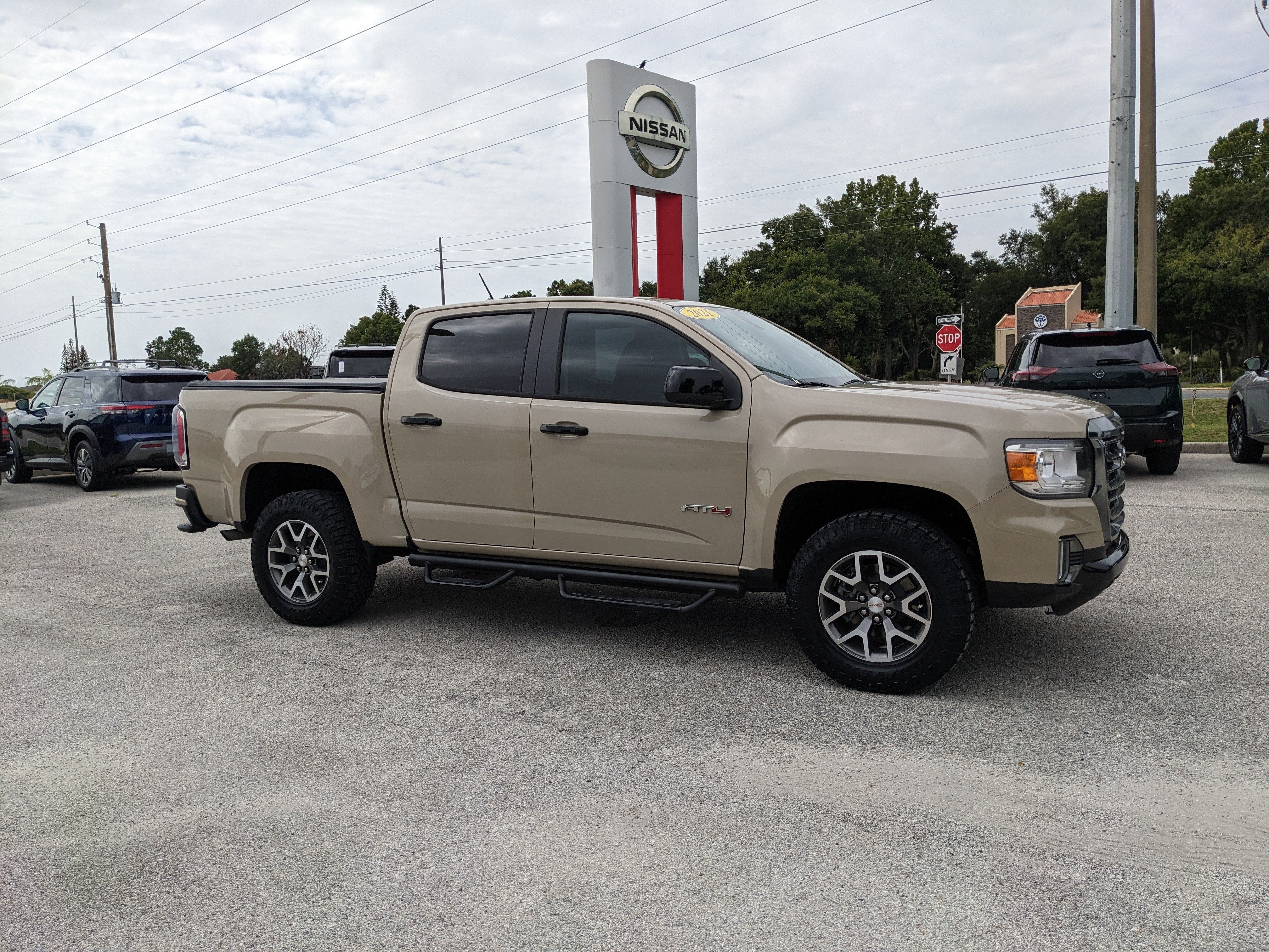 2021 GMC Canyon 4WD AT4 w/Leather