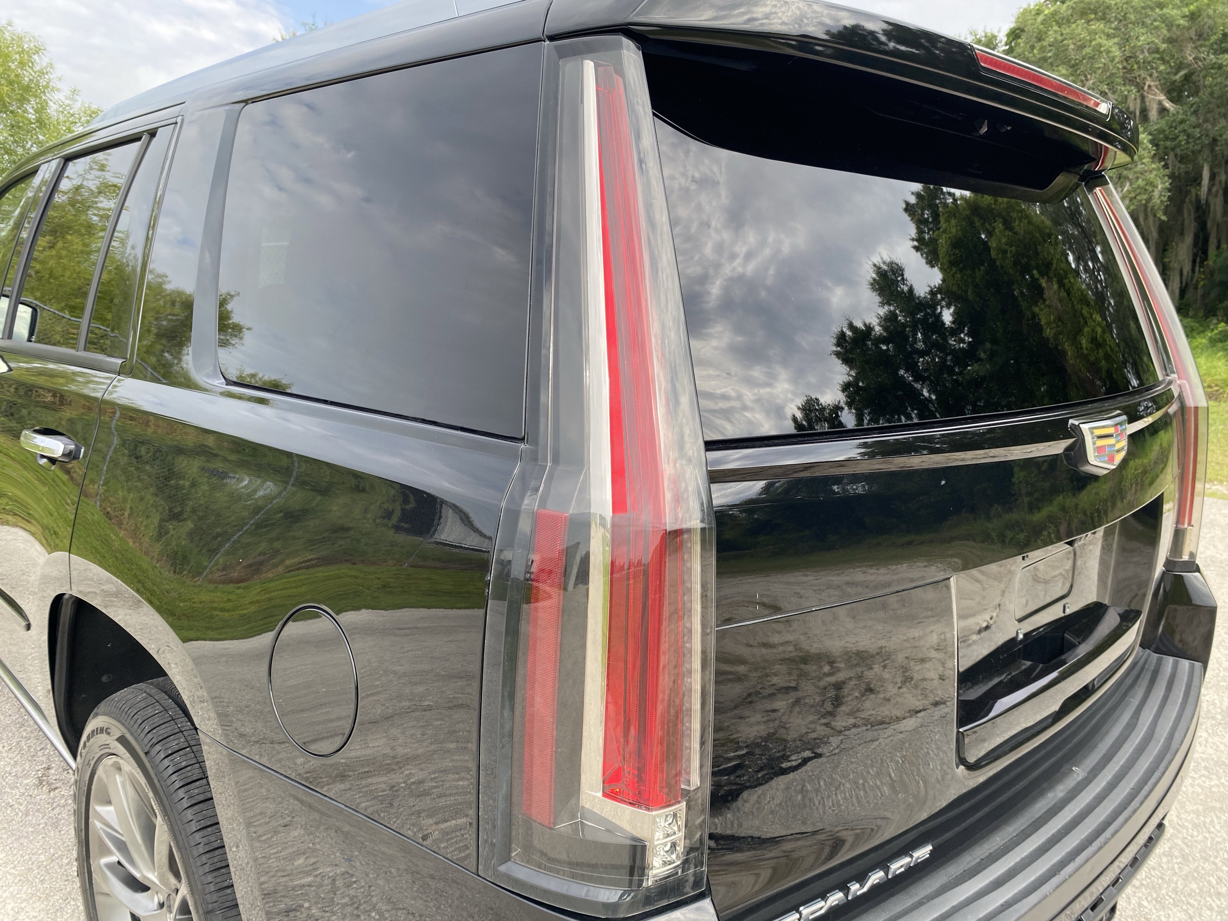 2020 Cadillac Escalade Premium Luxury