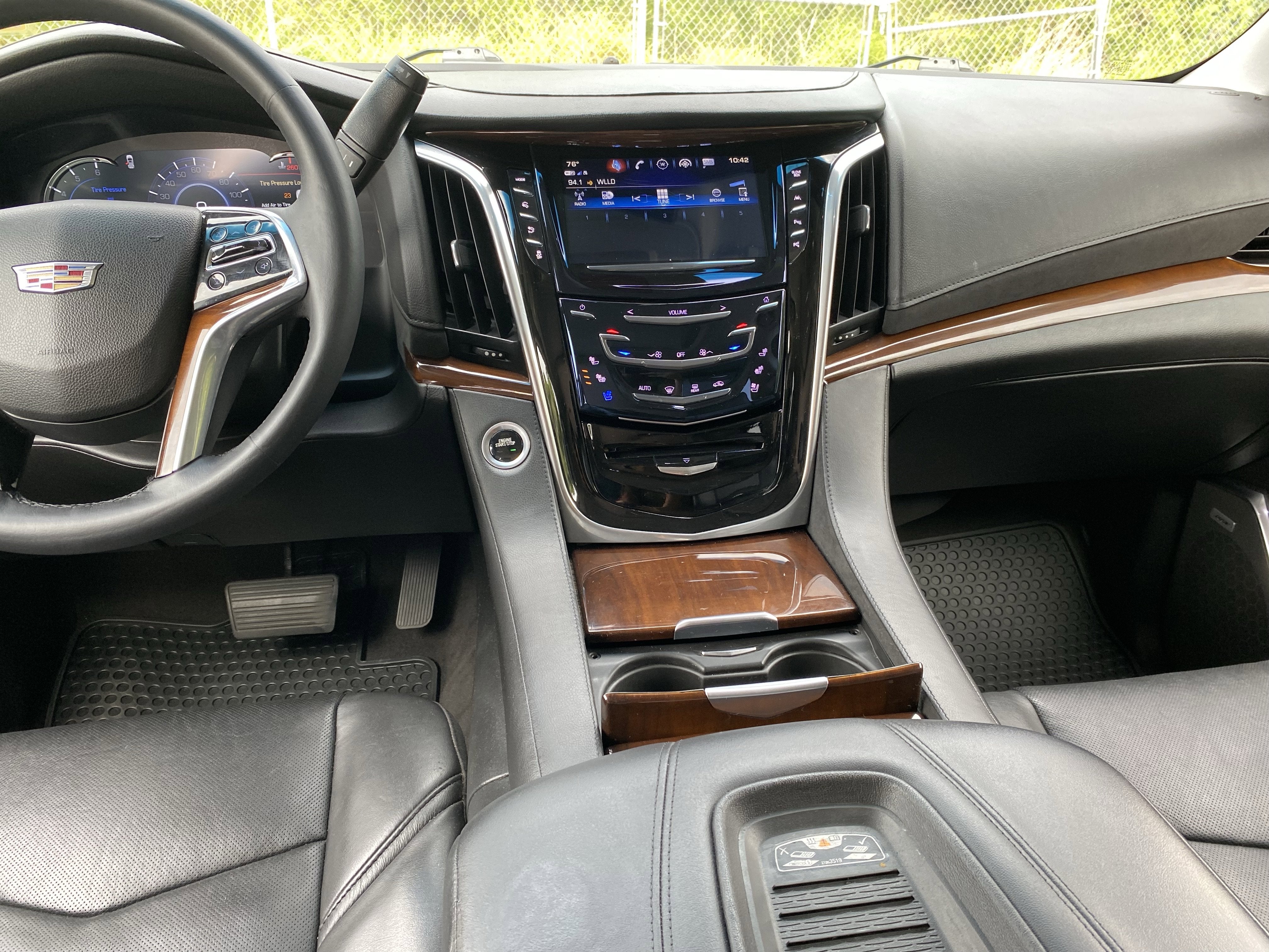 2020 Cadillac Escalade Premium Luxury