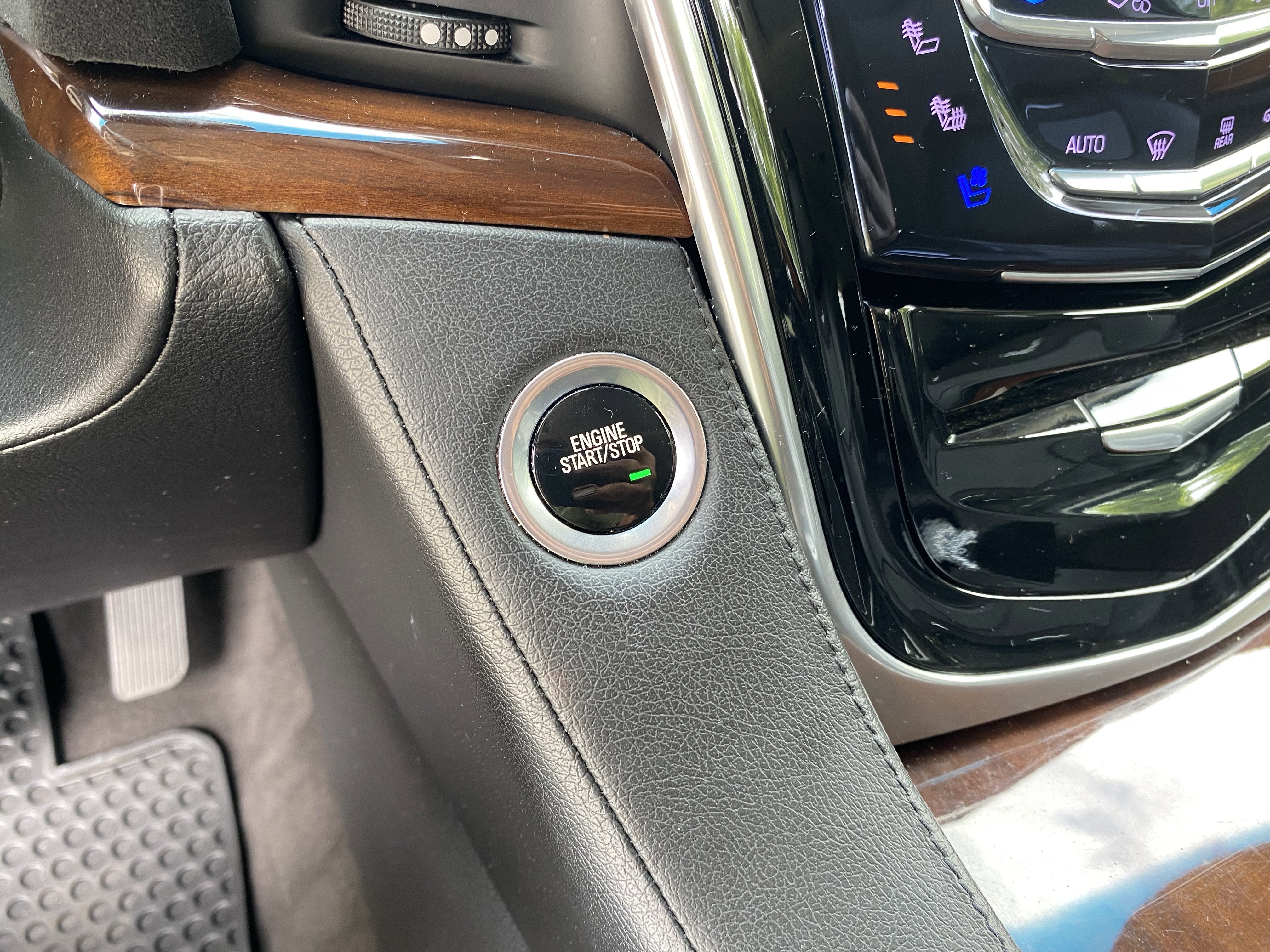 2020 Cadillac Escalade Premium Luxury