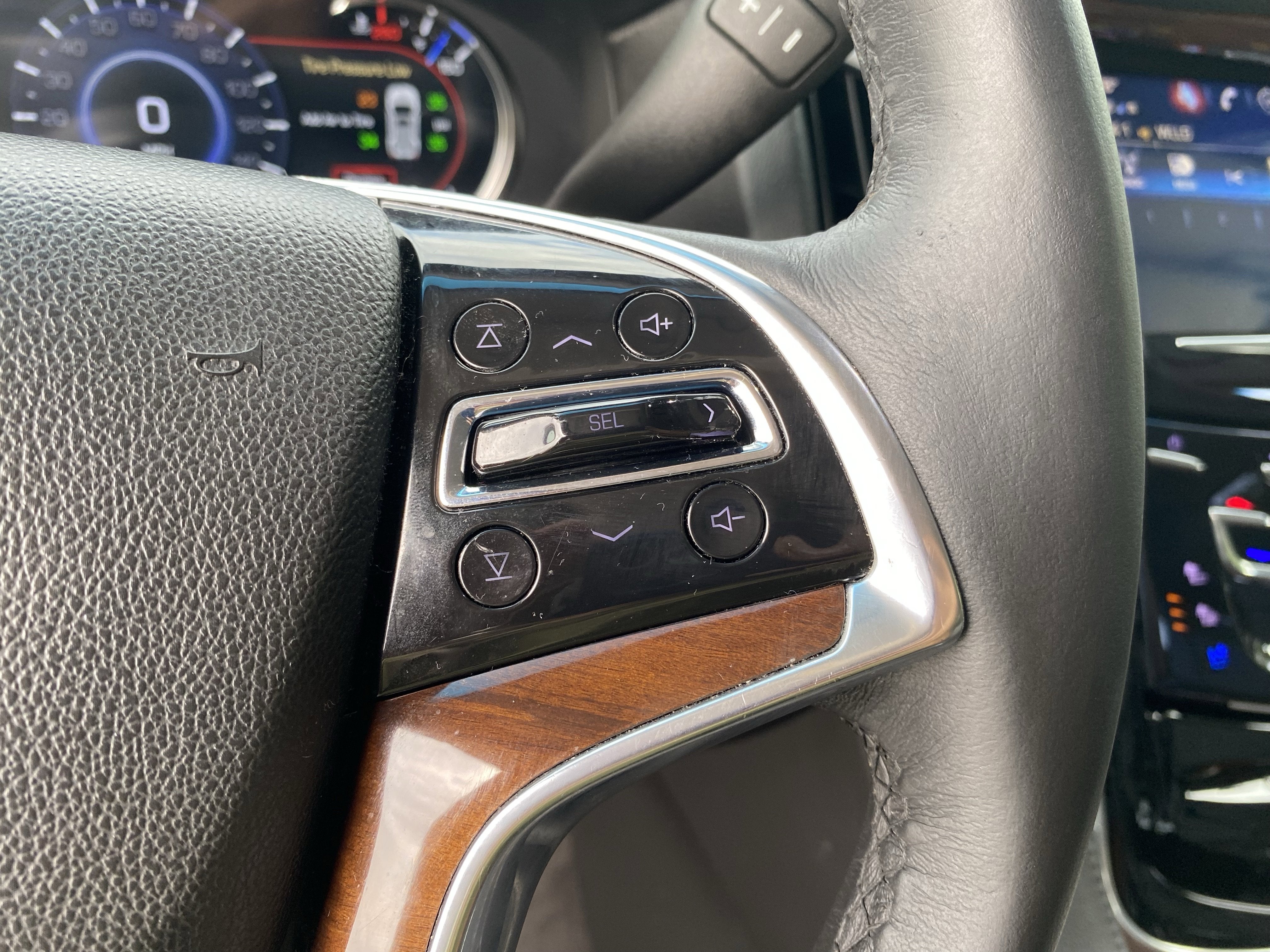 2020 Cadillac Escalade Premium Luxury