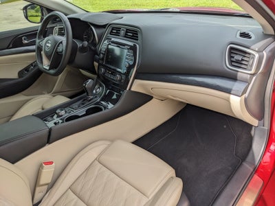 2023 Nissan Maxima Platinum