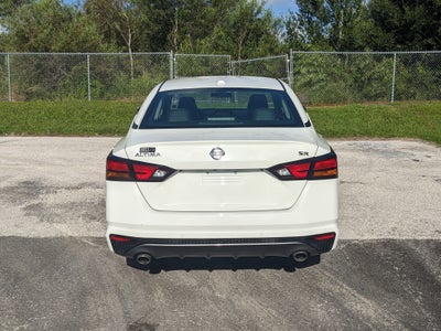 2022 Nissan Altima 2.5 SR