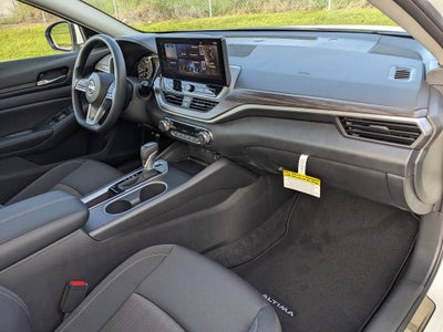 2025 Nissan Altima SV