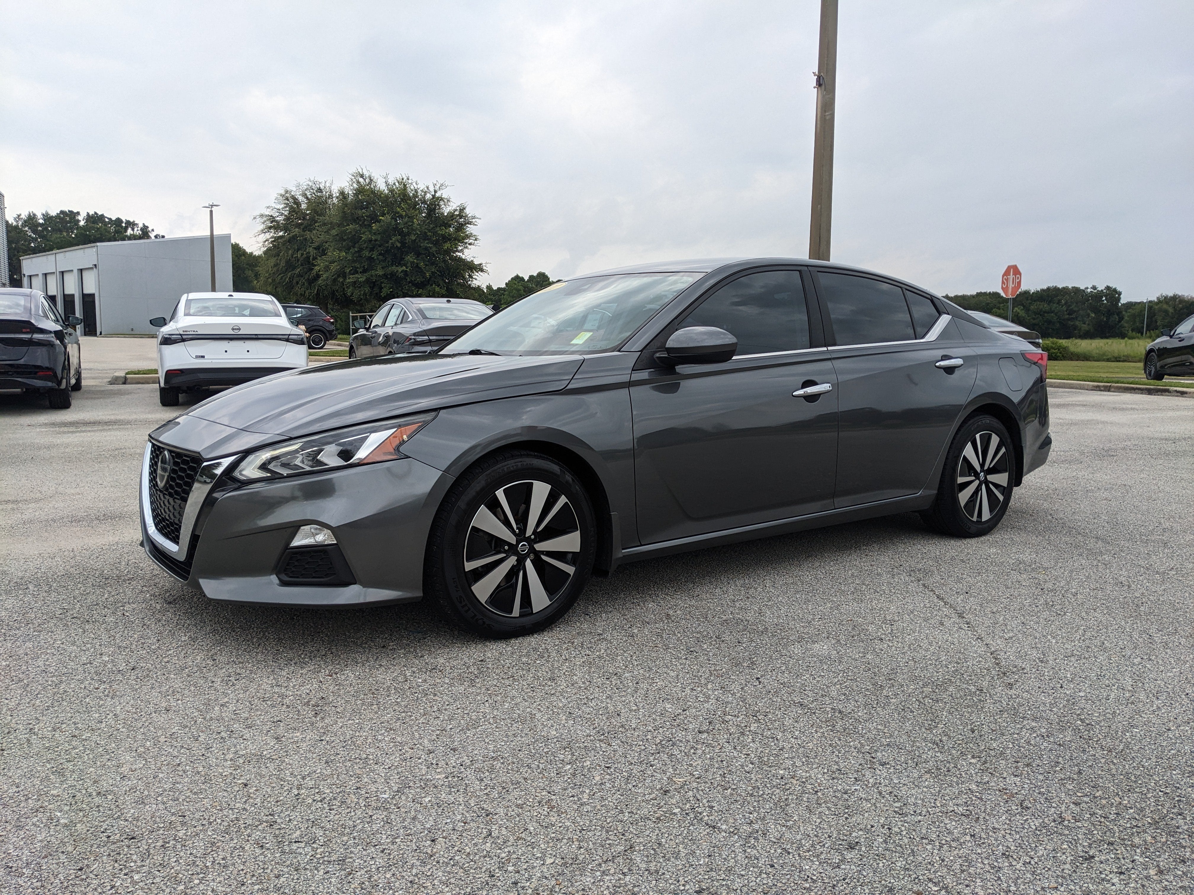 2022 Nissan Altima 2.5 SV
