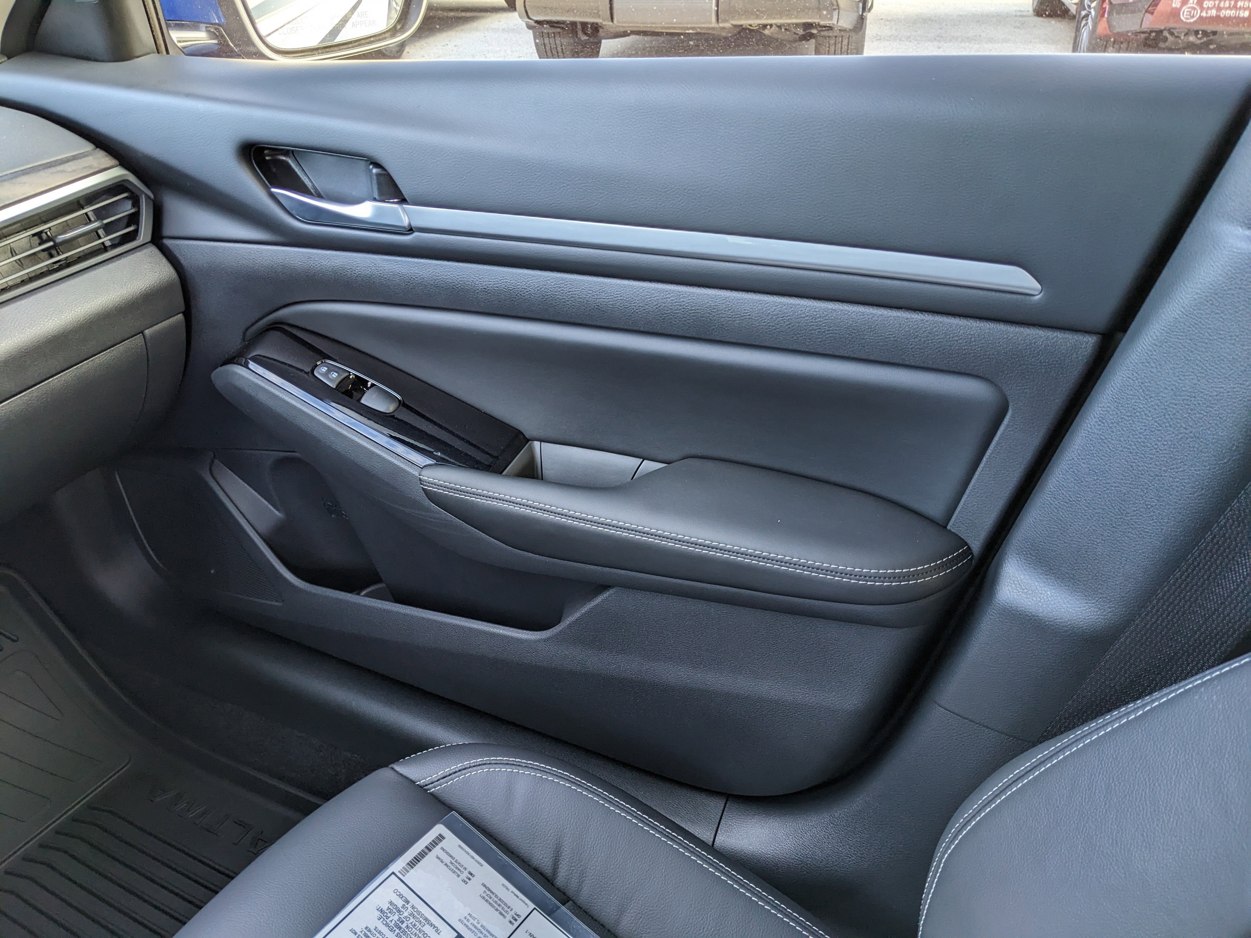 2025 Nissan Altima SL