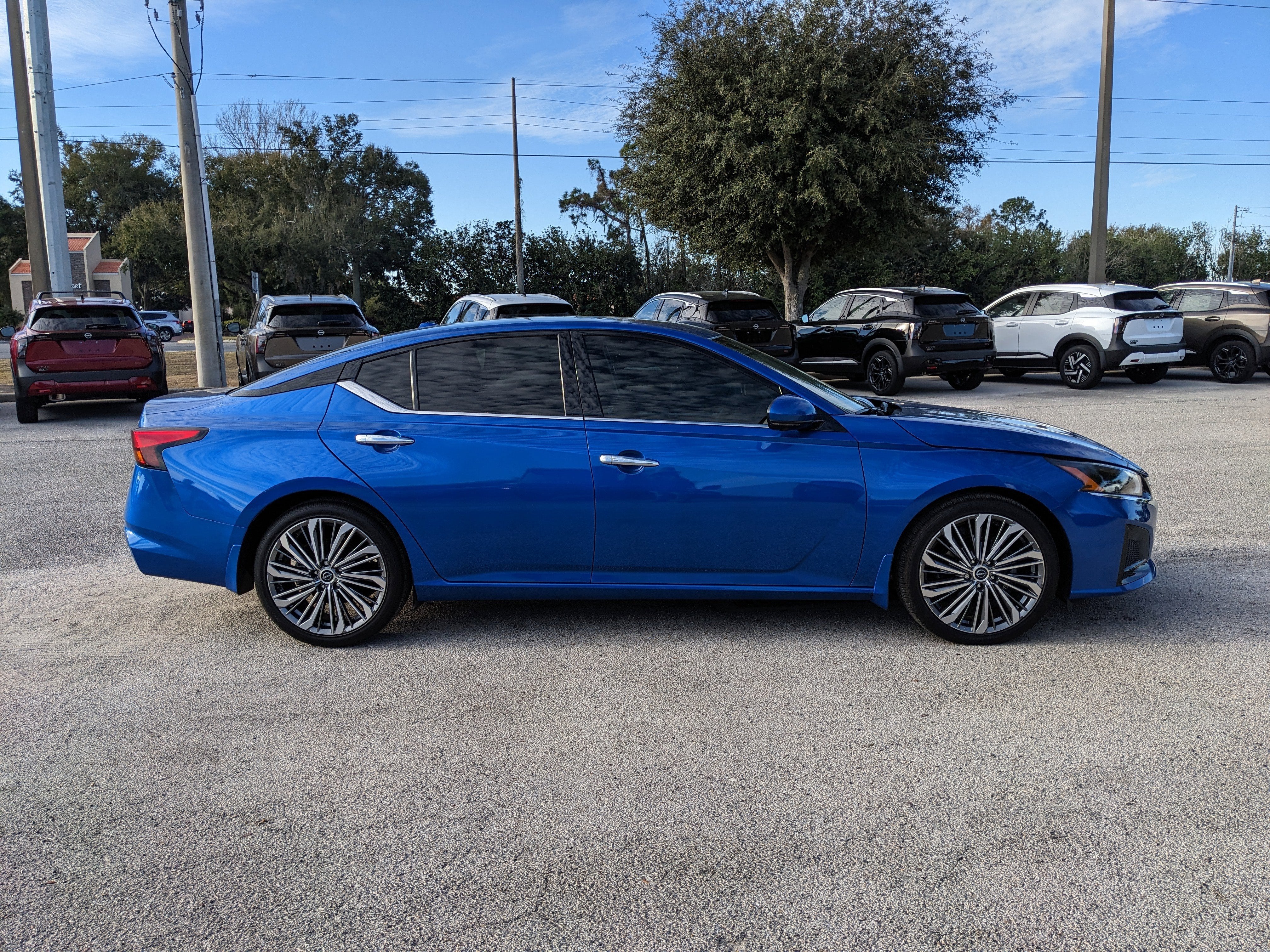 2025 Nissan Altima SL