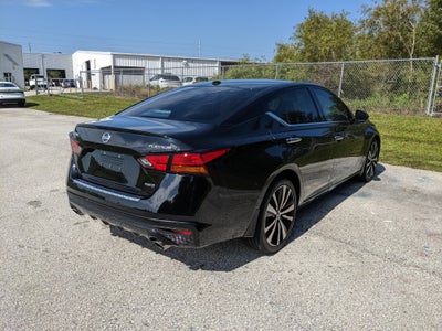 2022 Nissan Altima 2.5 Platinum