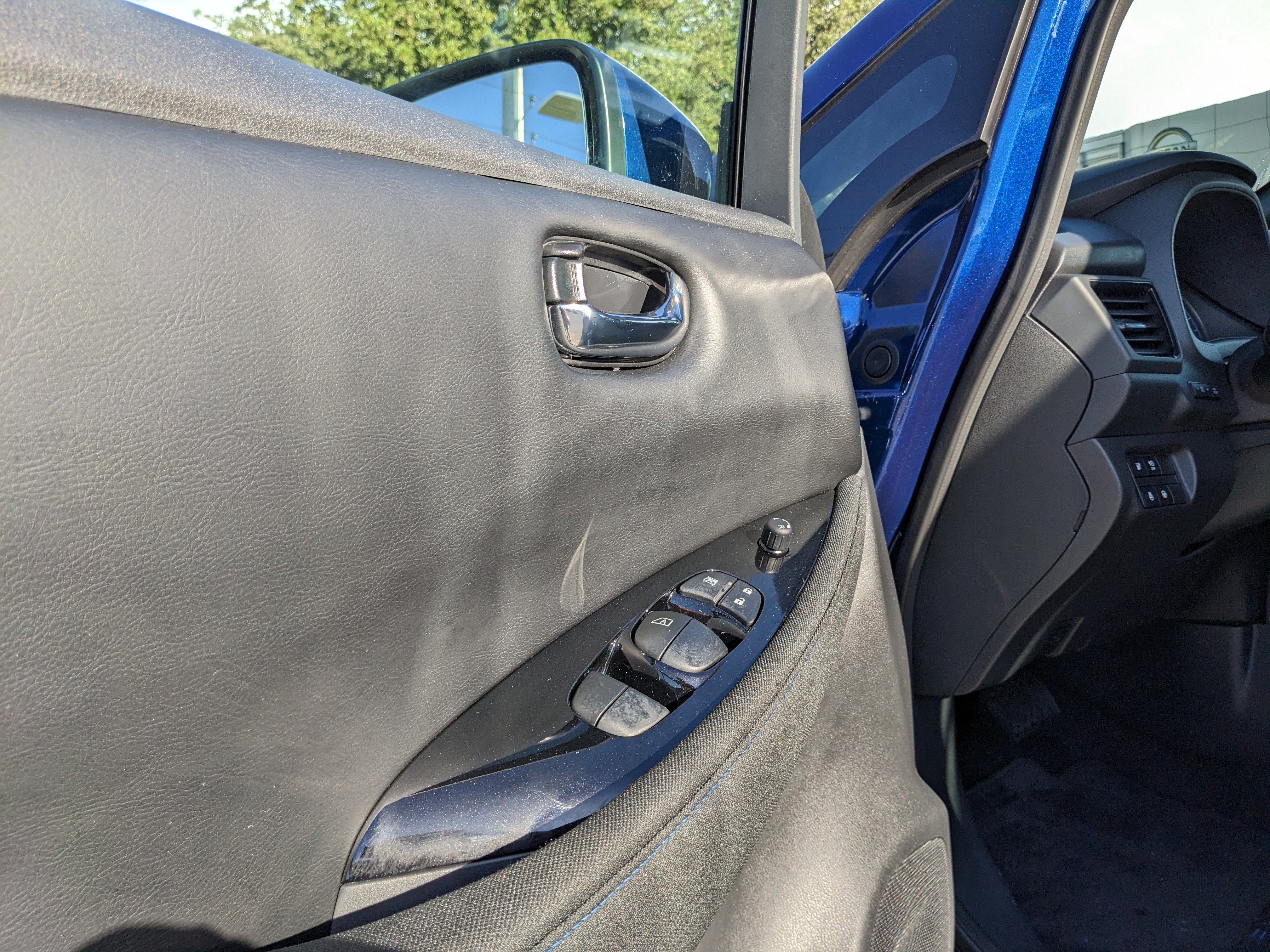 2024 Nissan LEAF SV PLUS