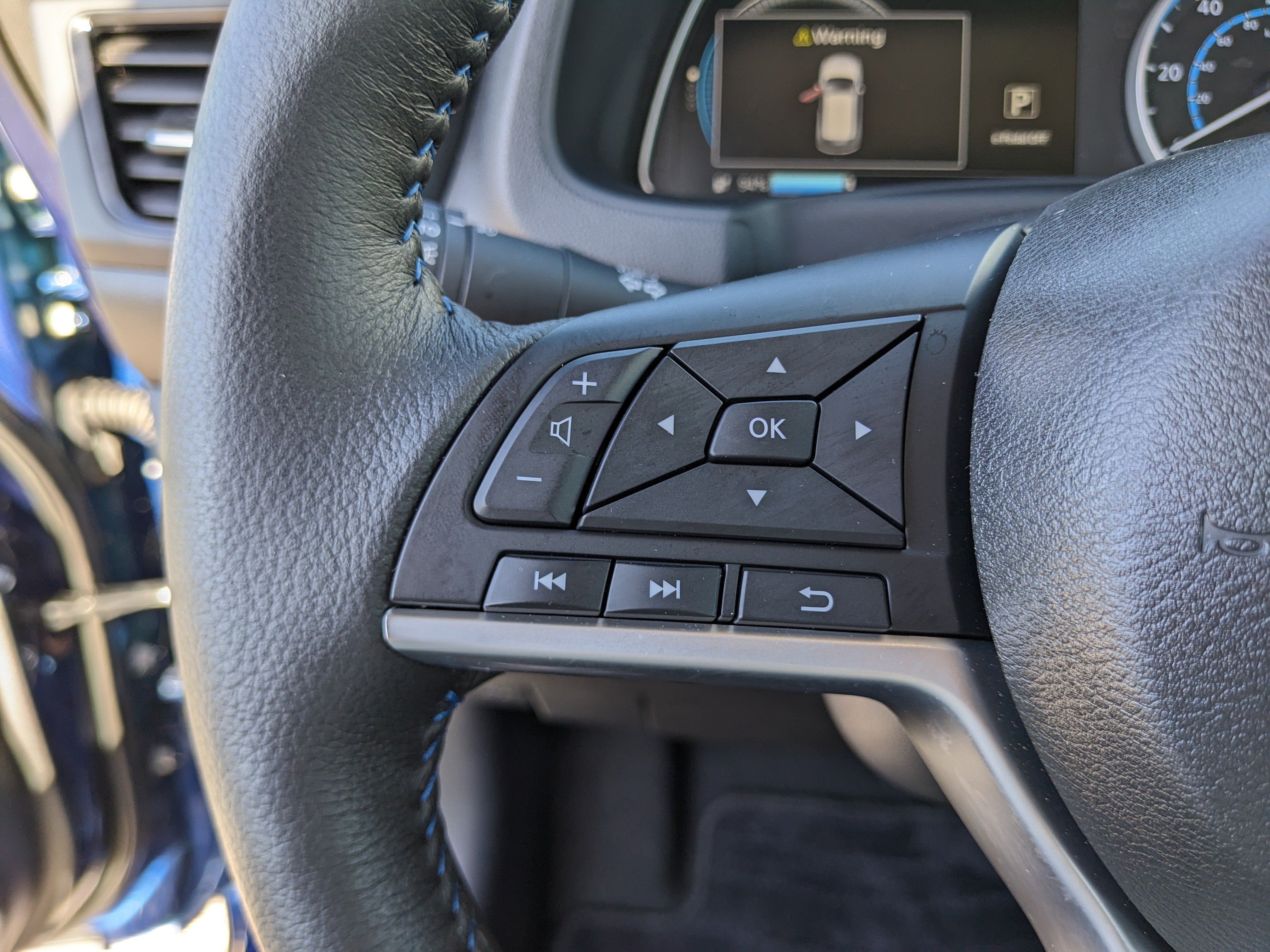 2024 Nissan LEAF SV PLUS