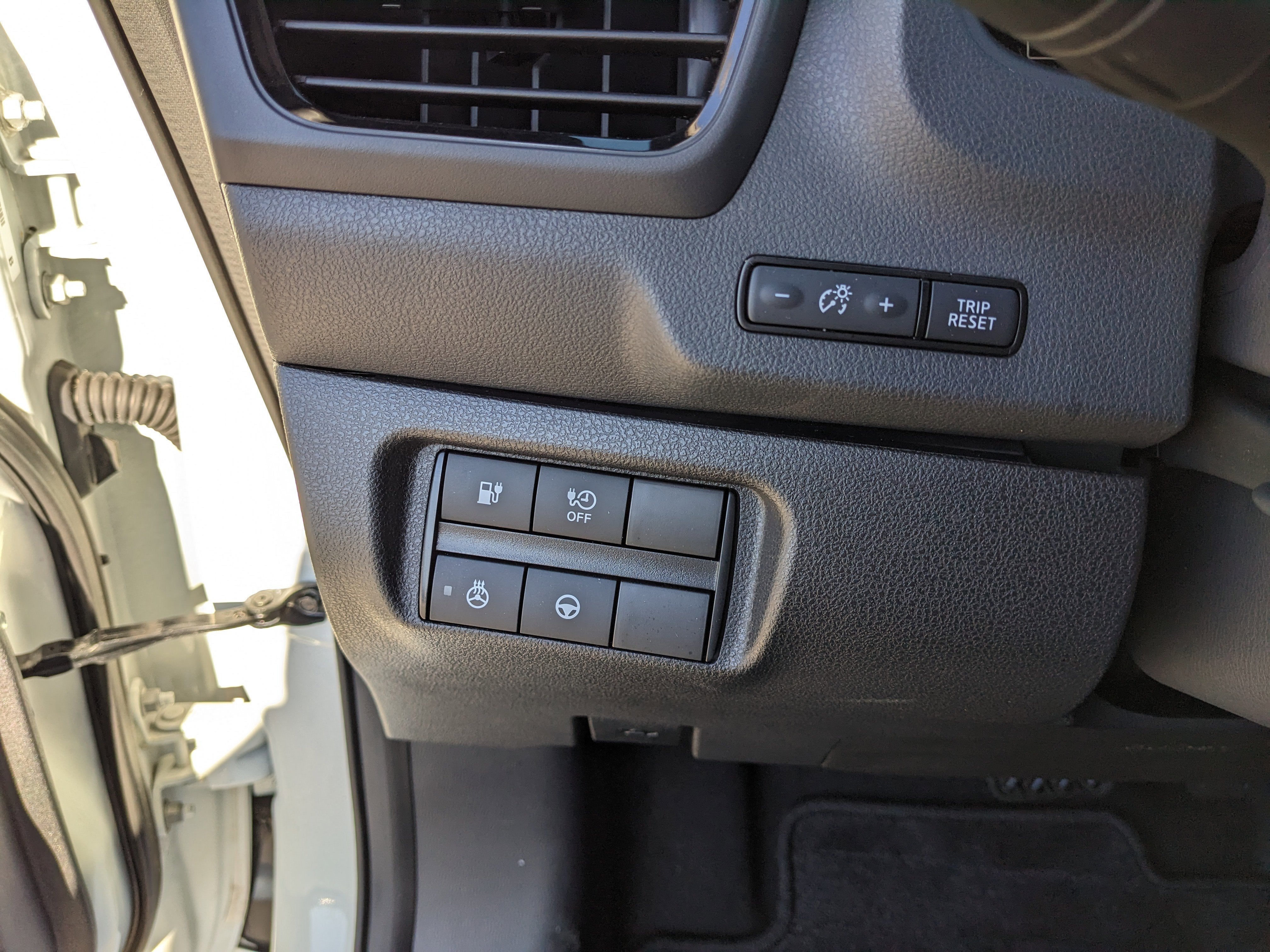 2024 Nissan LEAF SV PLUS