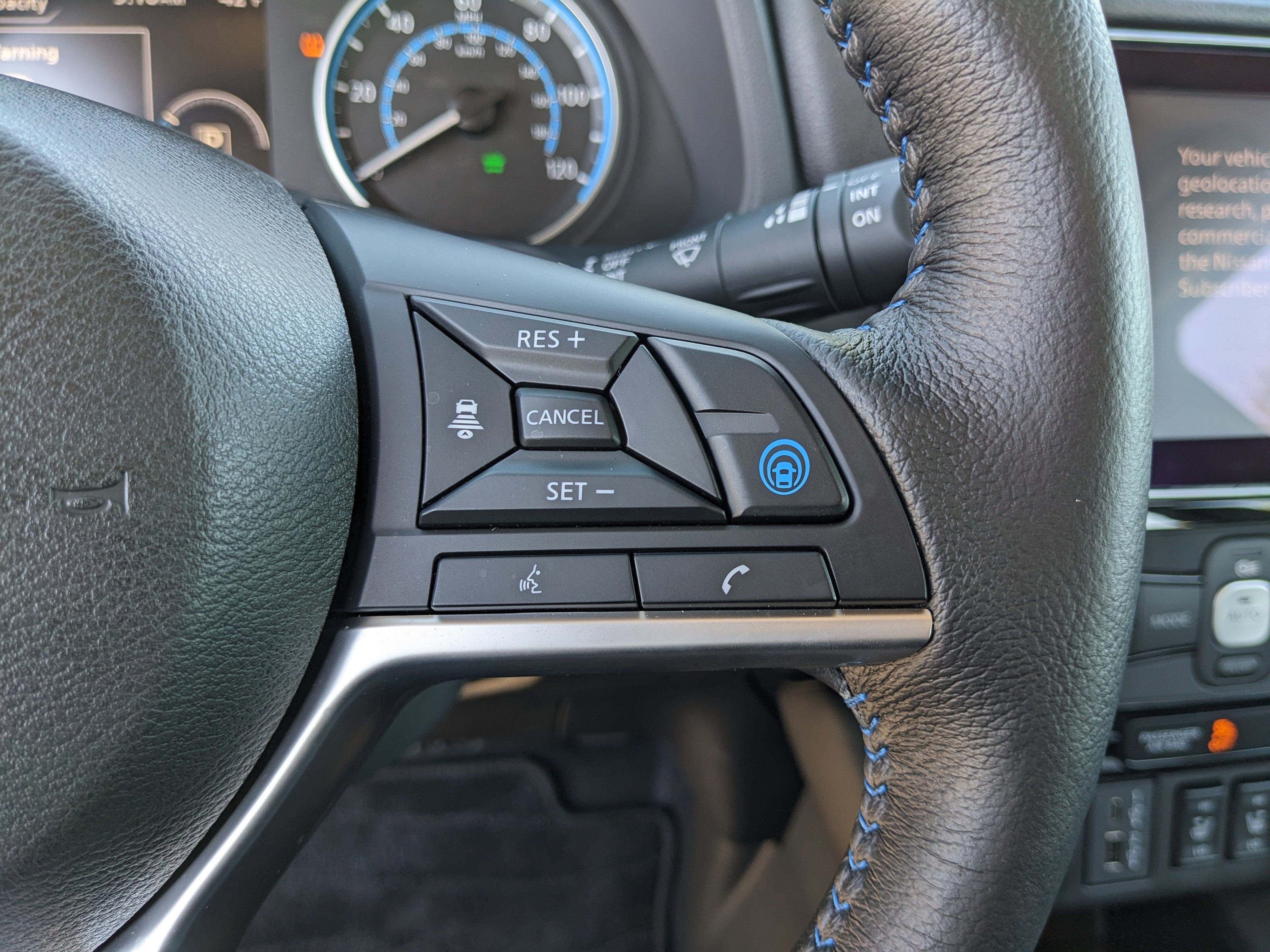 2024 Nissan LEAF SV PLUS