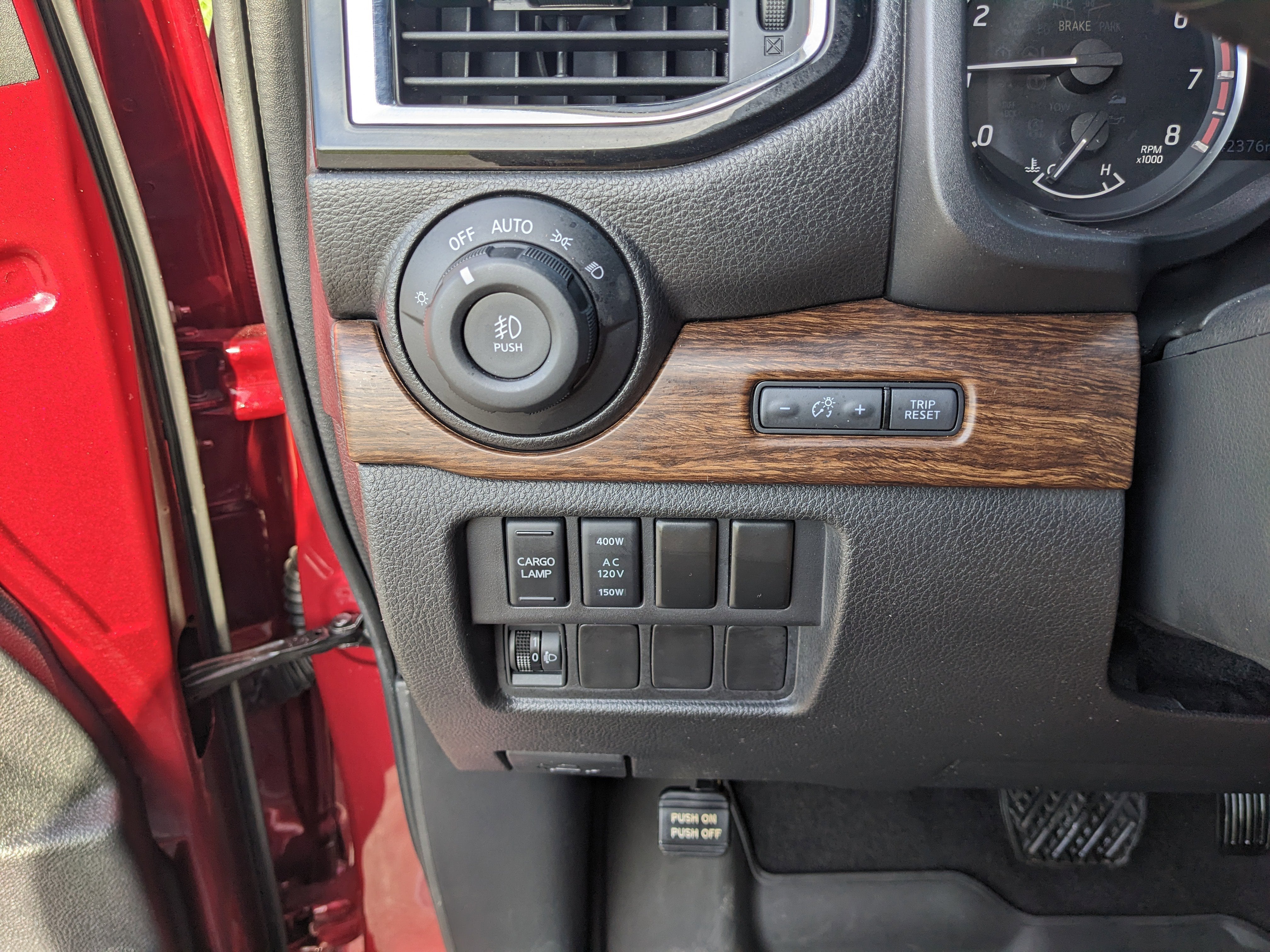 2023 Nissan Titan Platinum Reserve