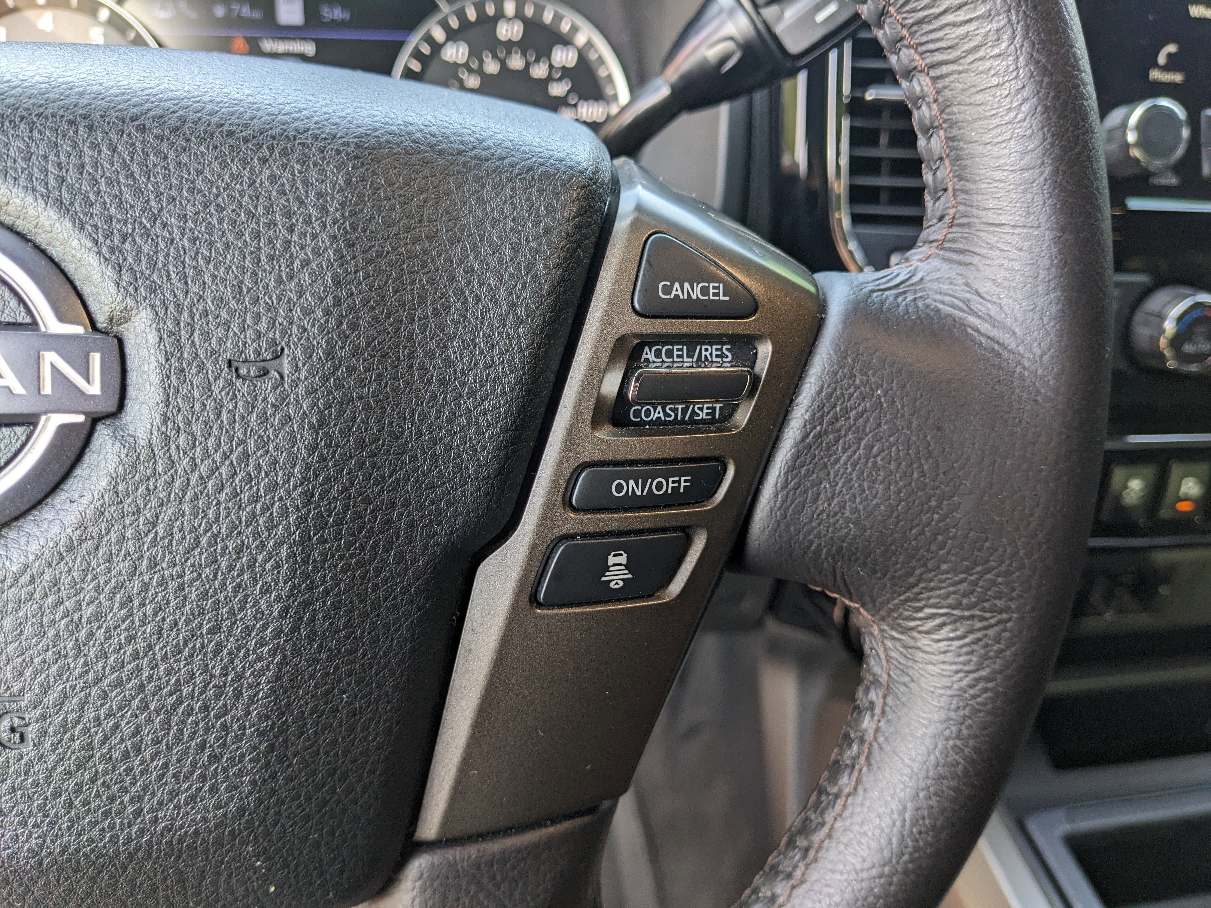 2023 Nissan Titan Platinum Reserve