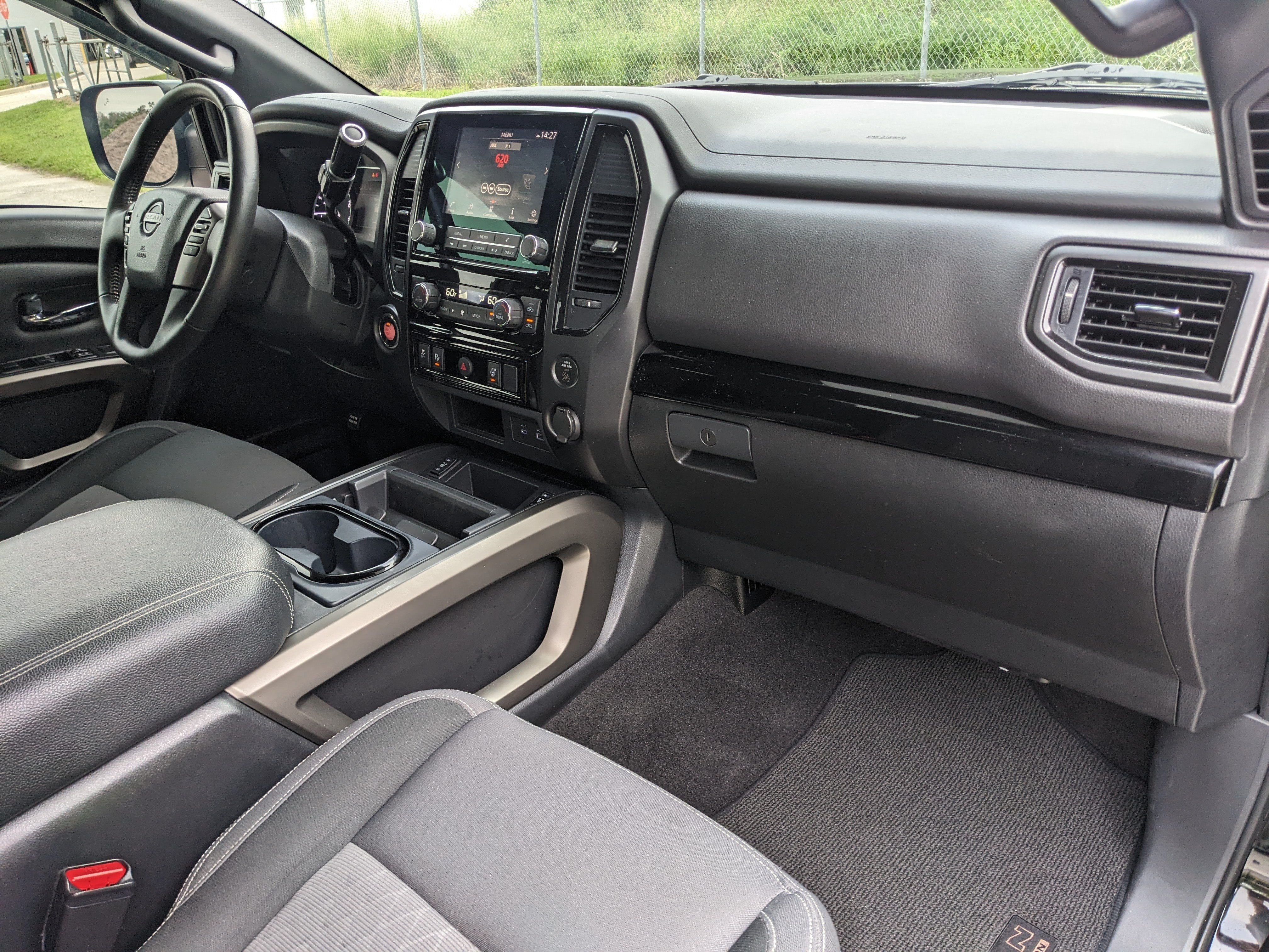 2024 Nissan Titan SV