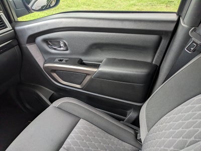2024 Nissan Titan SV
