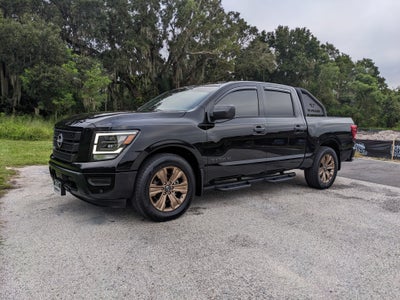 2024 Nissan Titan SV