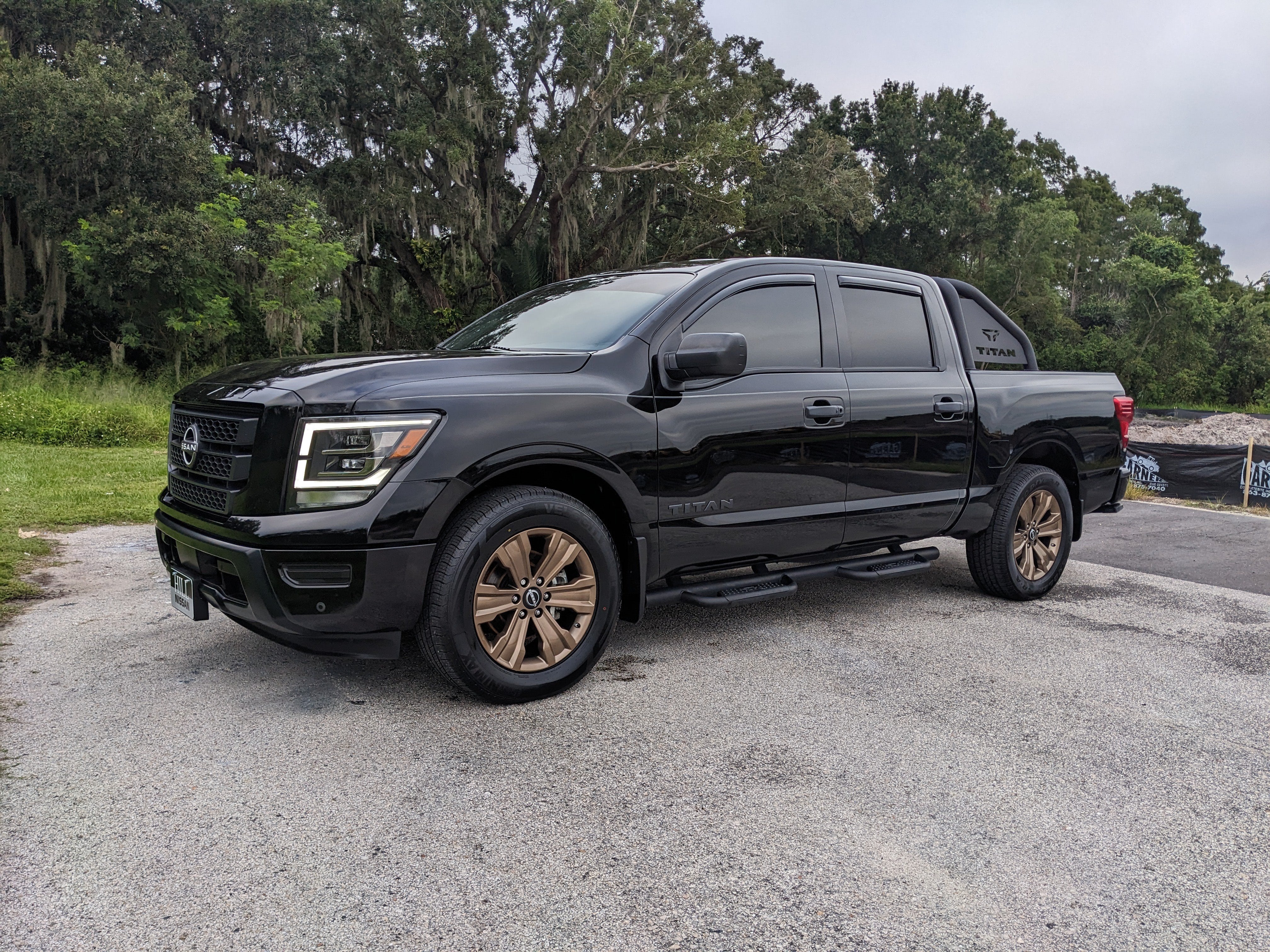 2024 Nissan Titan SV