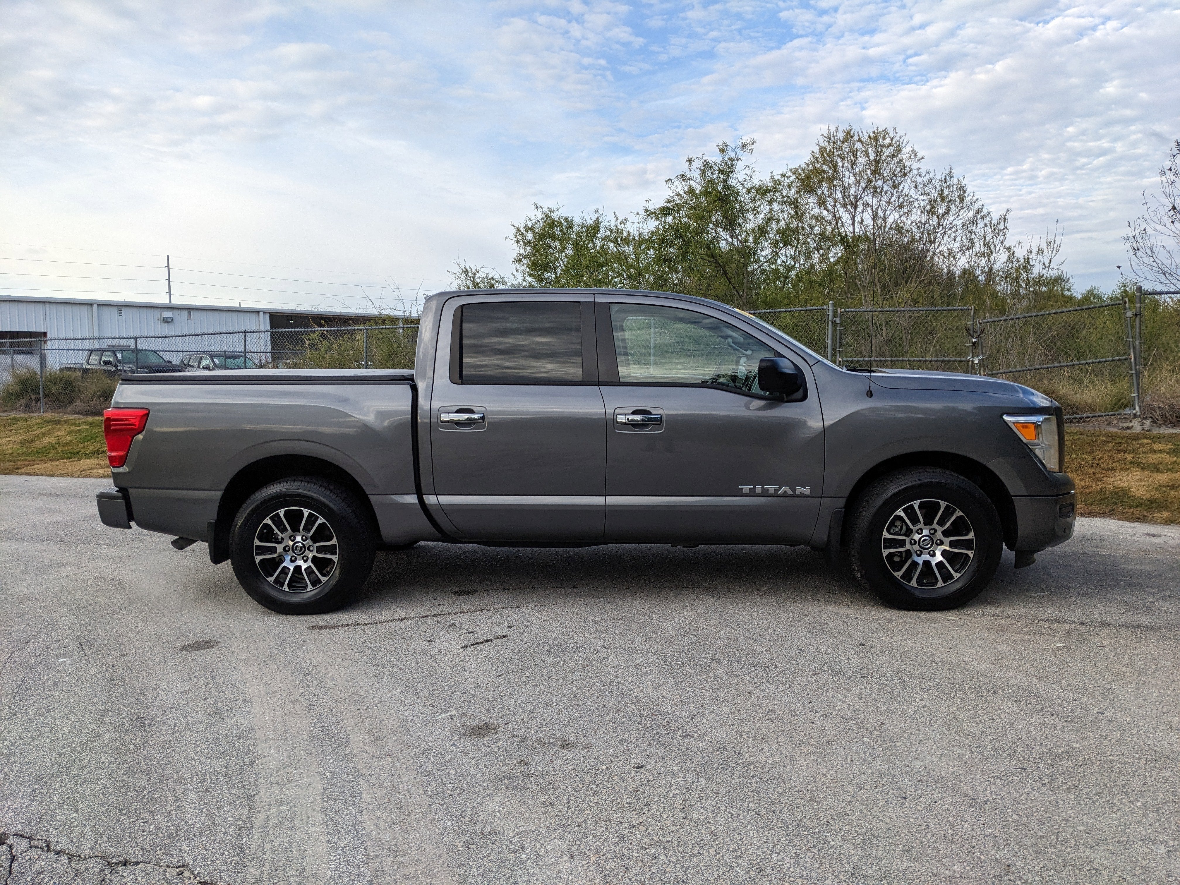 2021 Nissan Titan SV