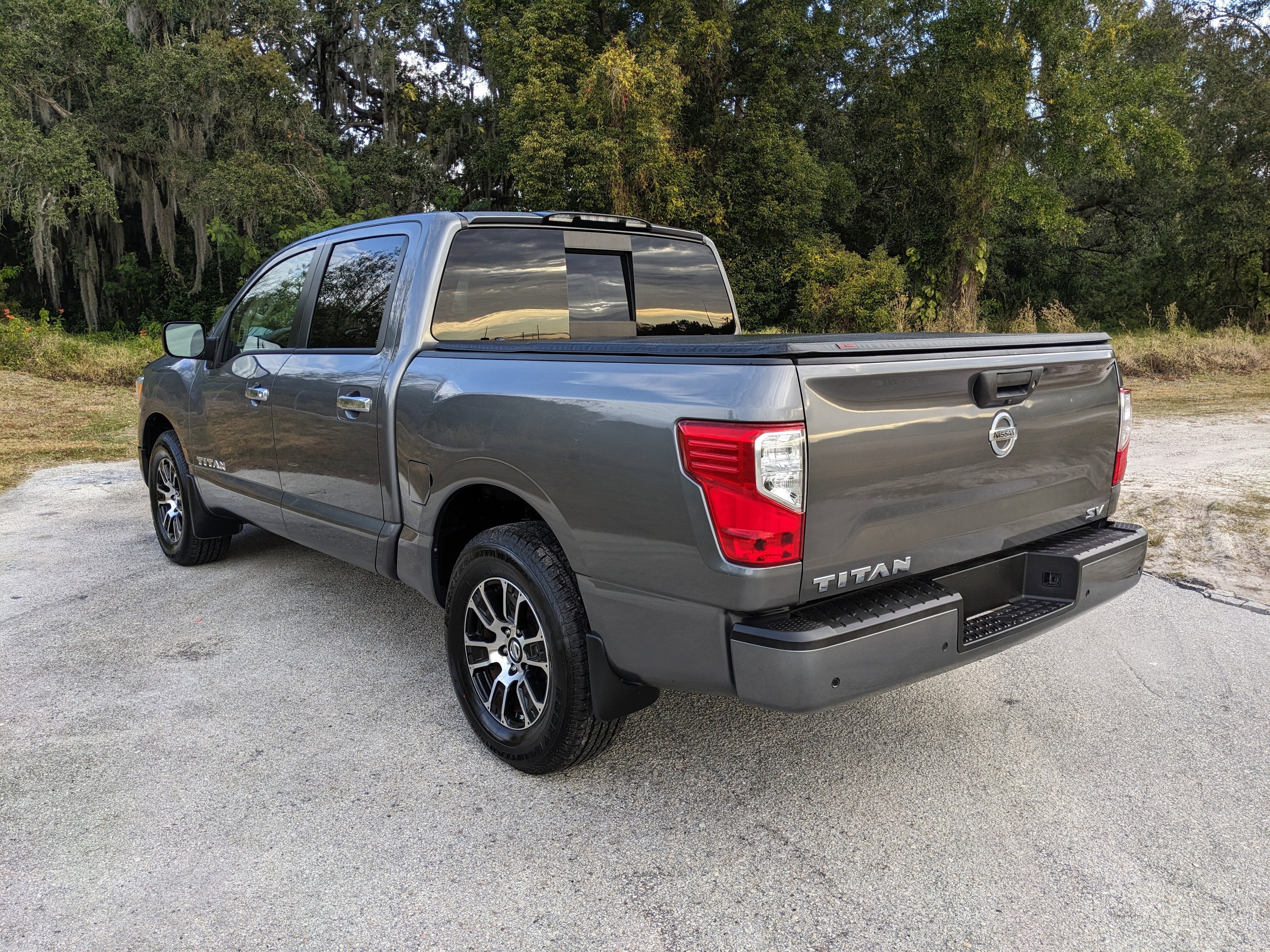 2021 Nissan Titan SV