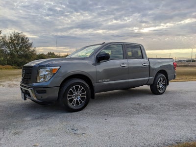 2021 Nissan Titan SV