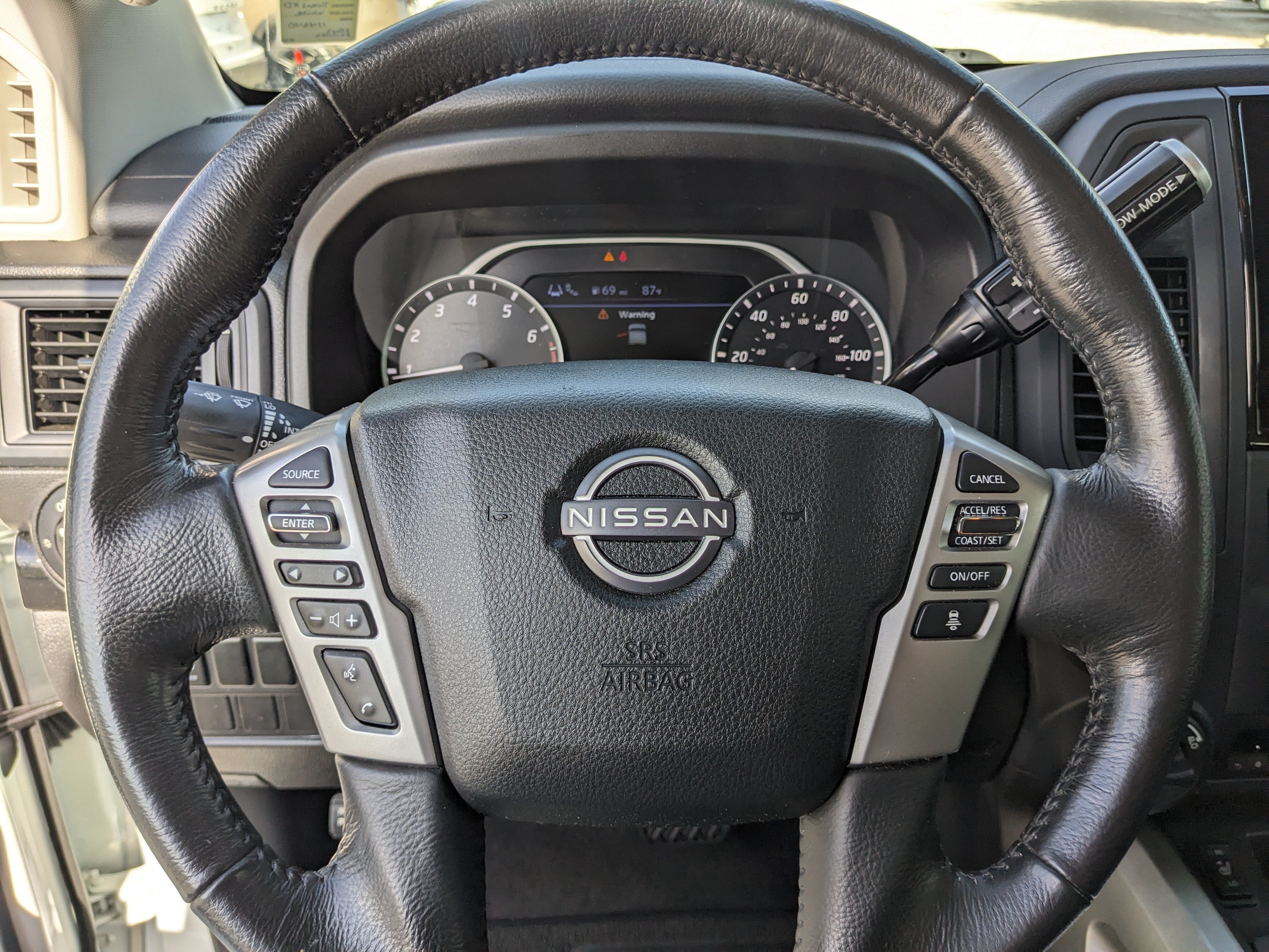 2024 Nissan Titan XD SV