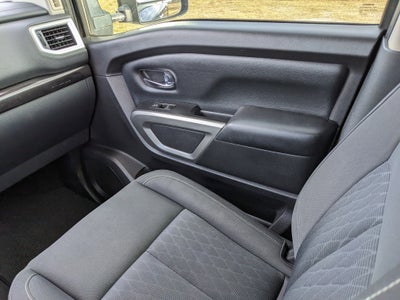 2017 Nissan Titan XD SV