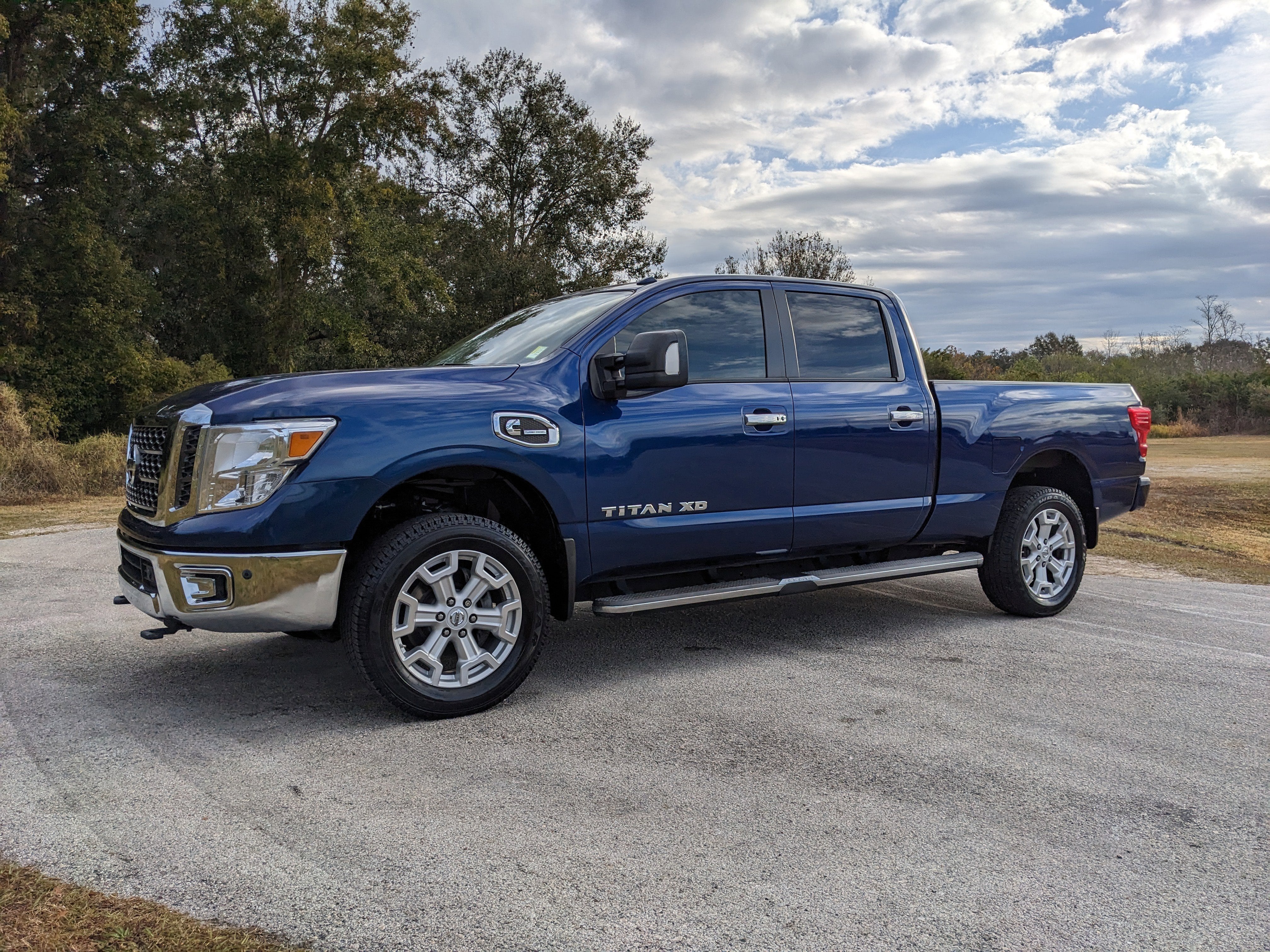 2017 Nissan Titan XD SV