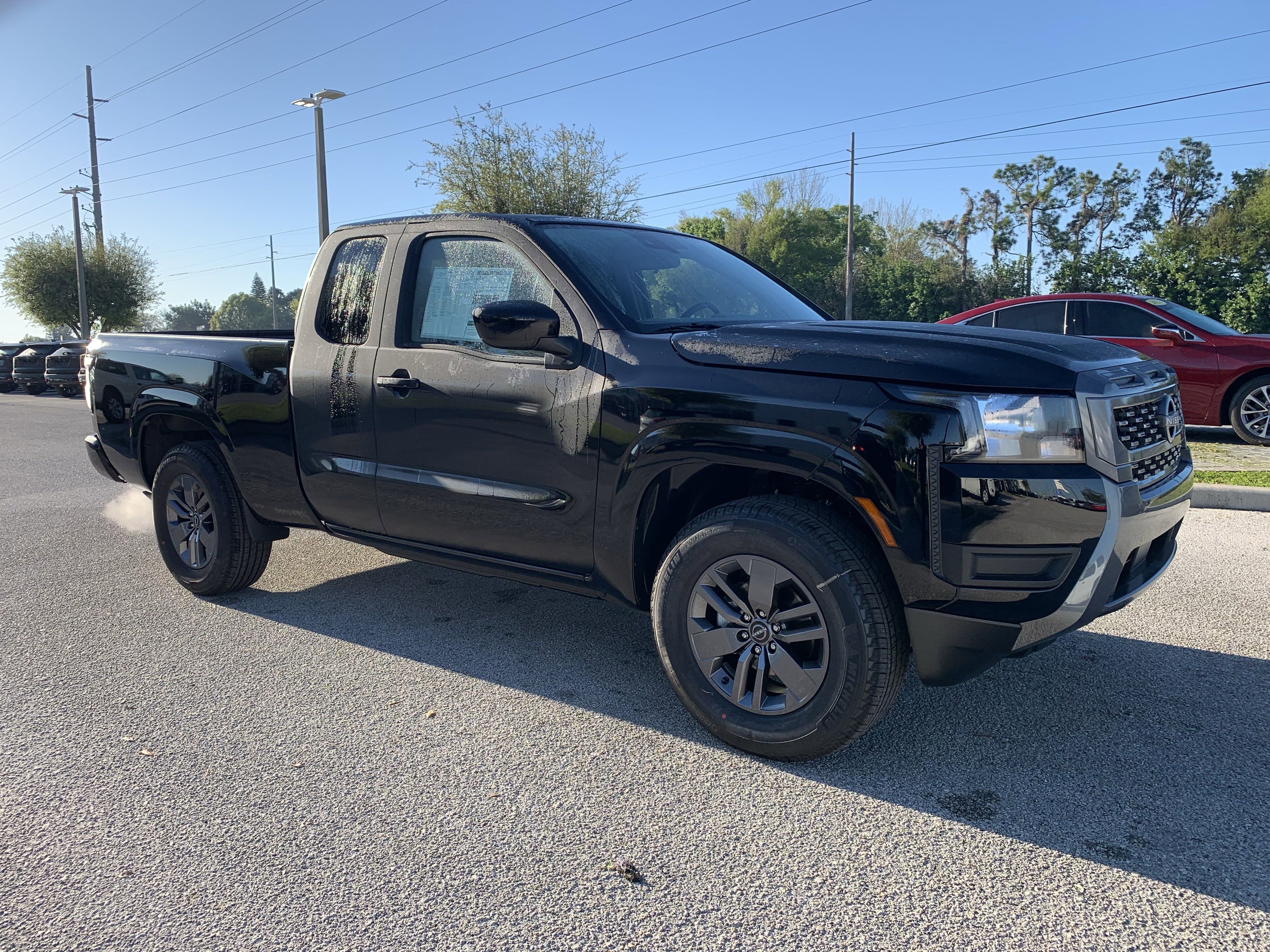 2025 Nissan Frontier SV