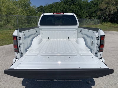 2025 Nissan Frontier SV