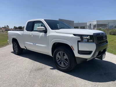 2025 Nissan Frontier SV