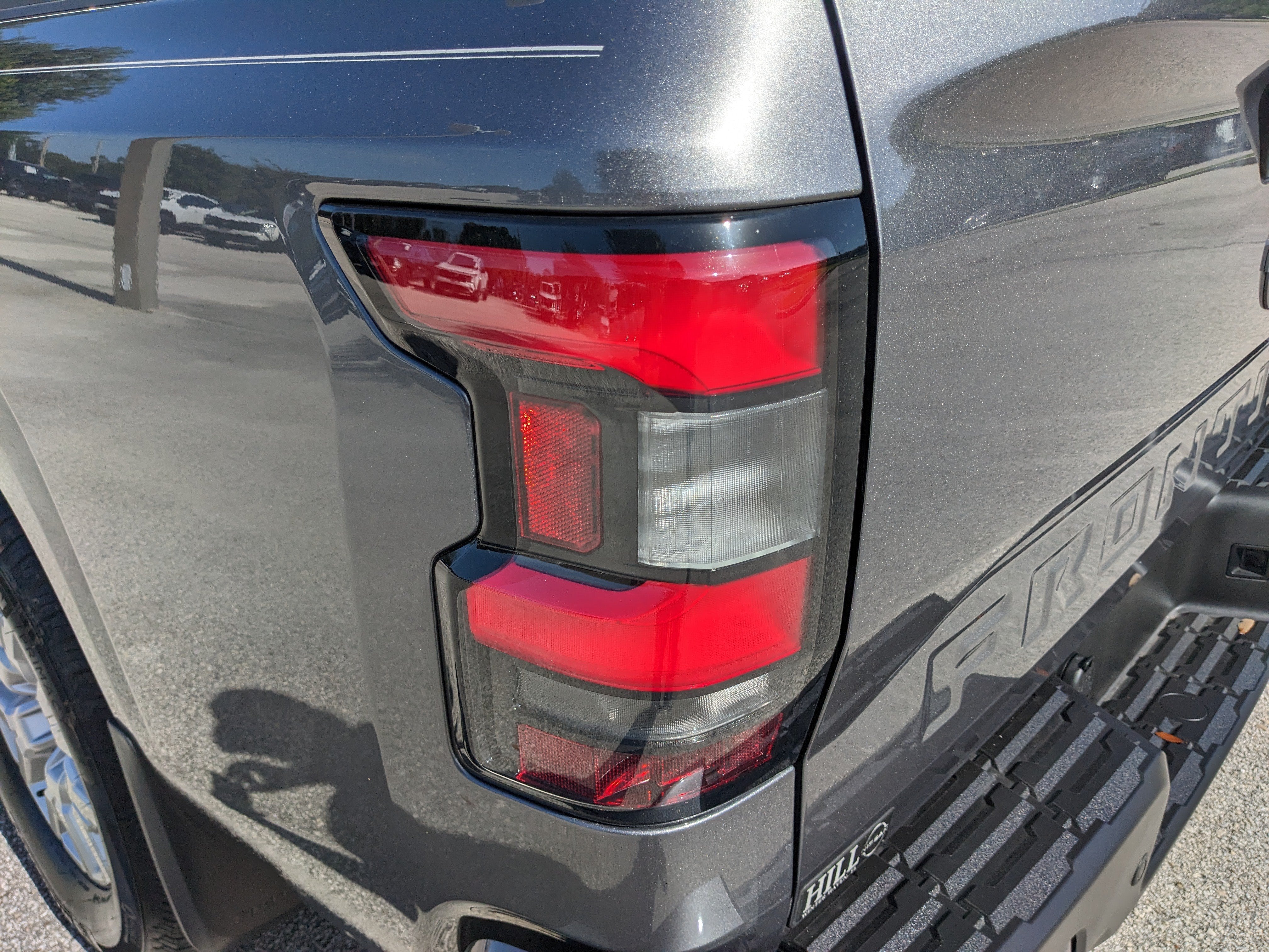 2024 Nissan Frontier SV