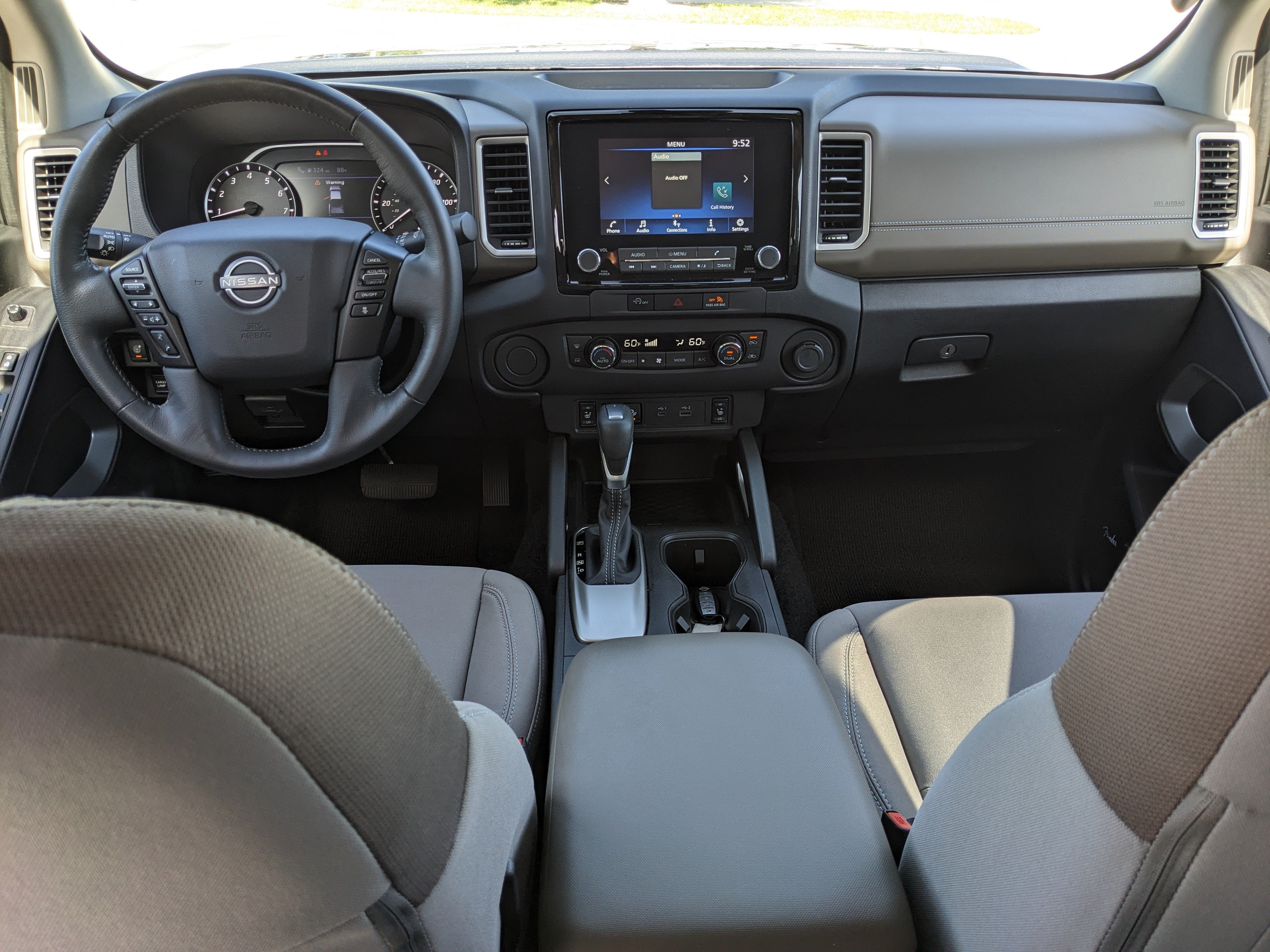 2024 Nissan Frontier SV
