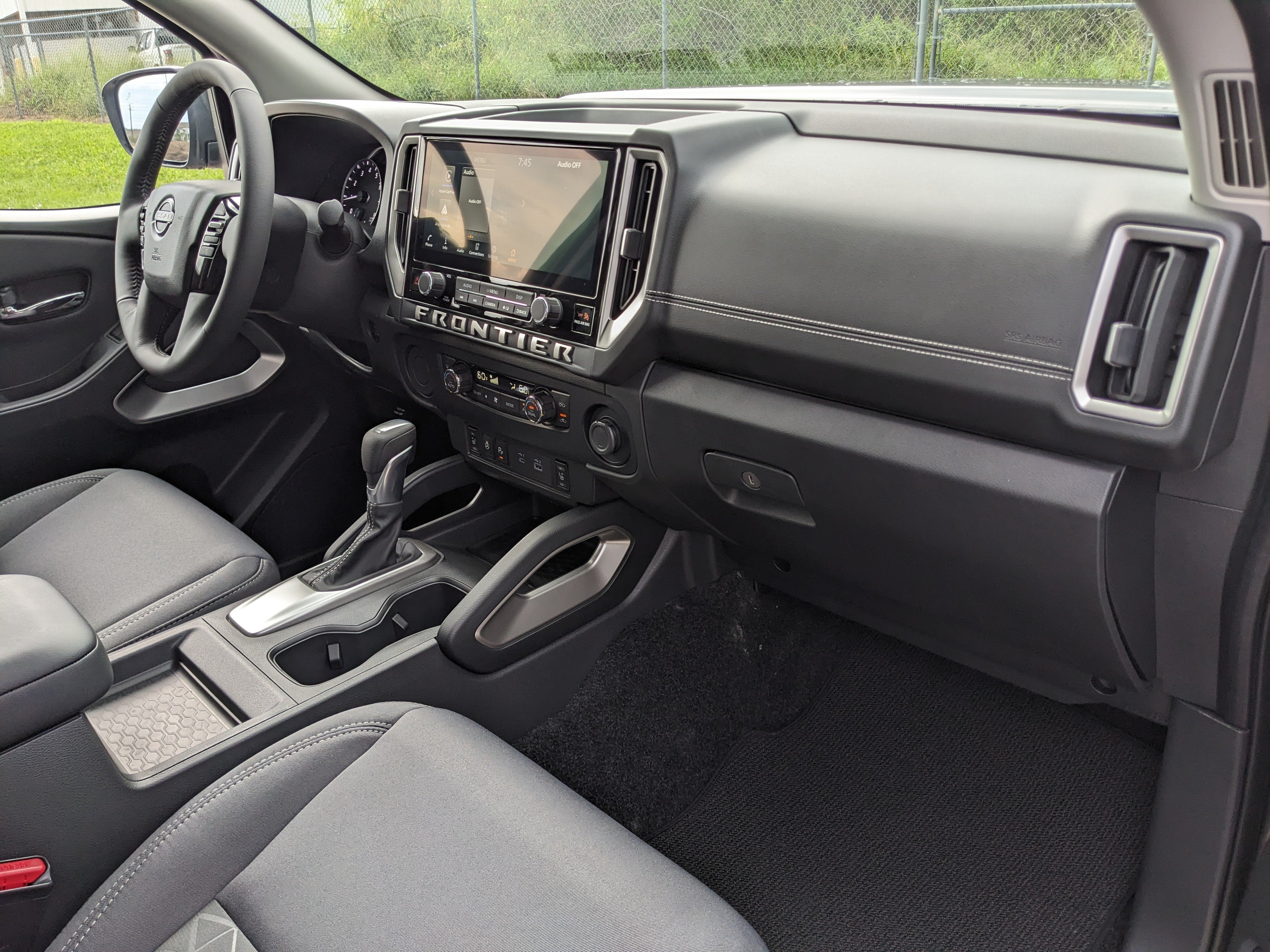 2027 Nissan Frontier SV