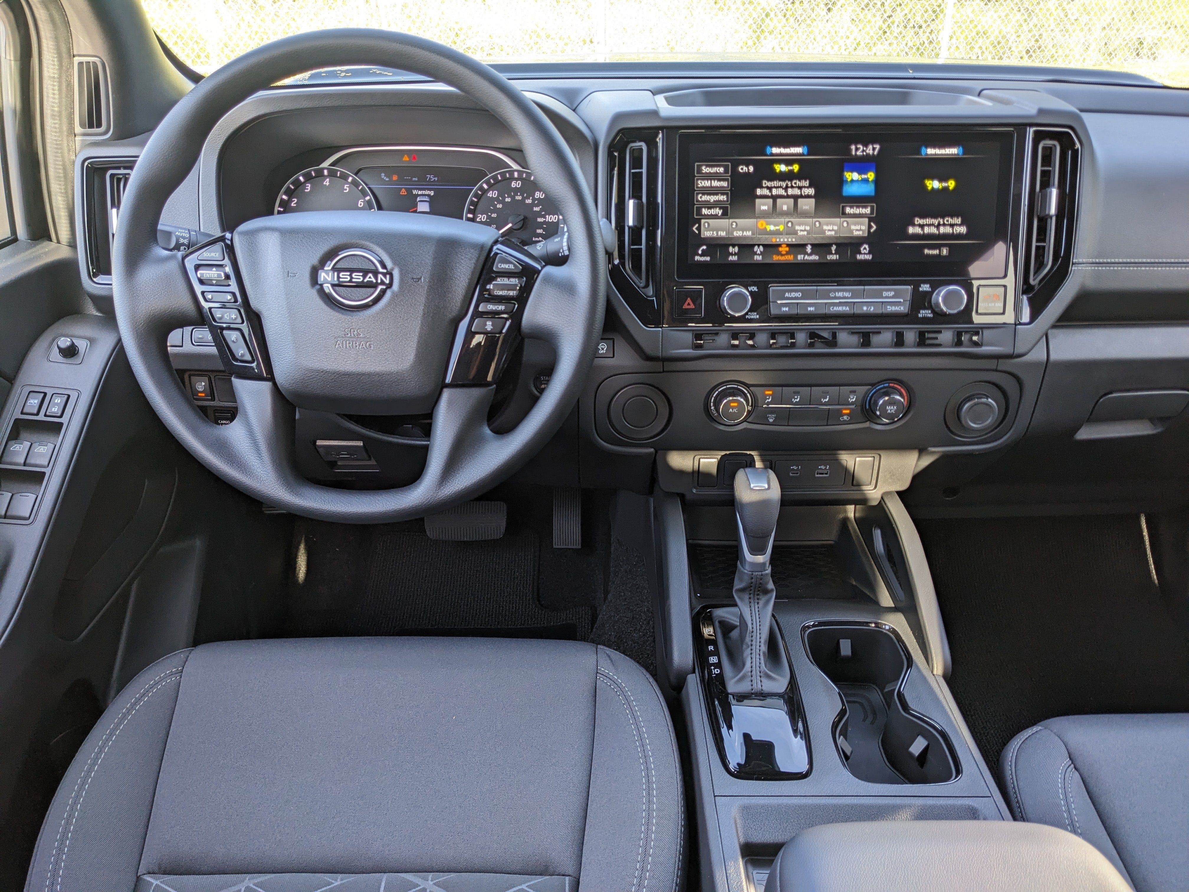 2027 Nissan Frontier SV