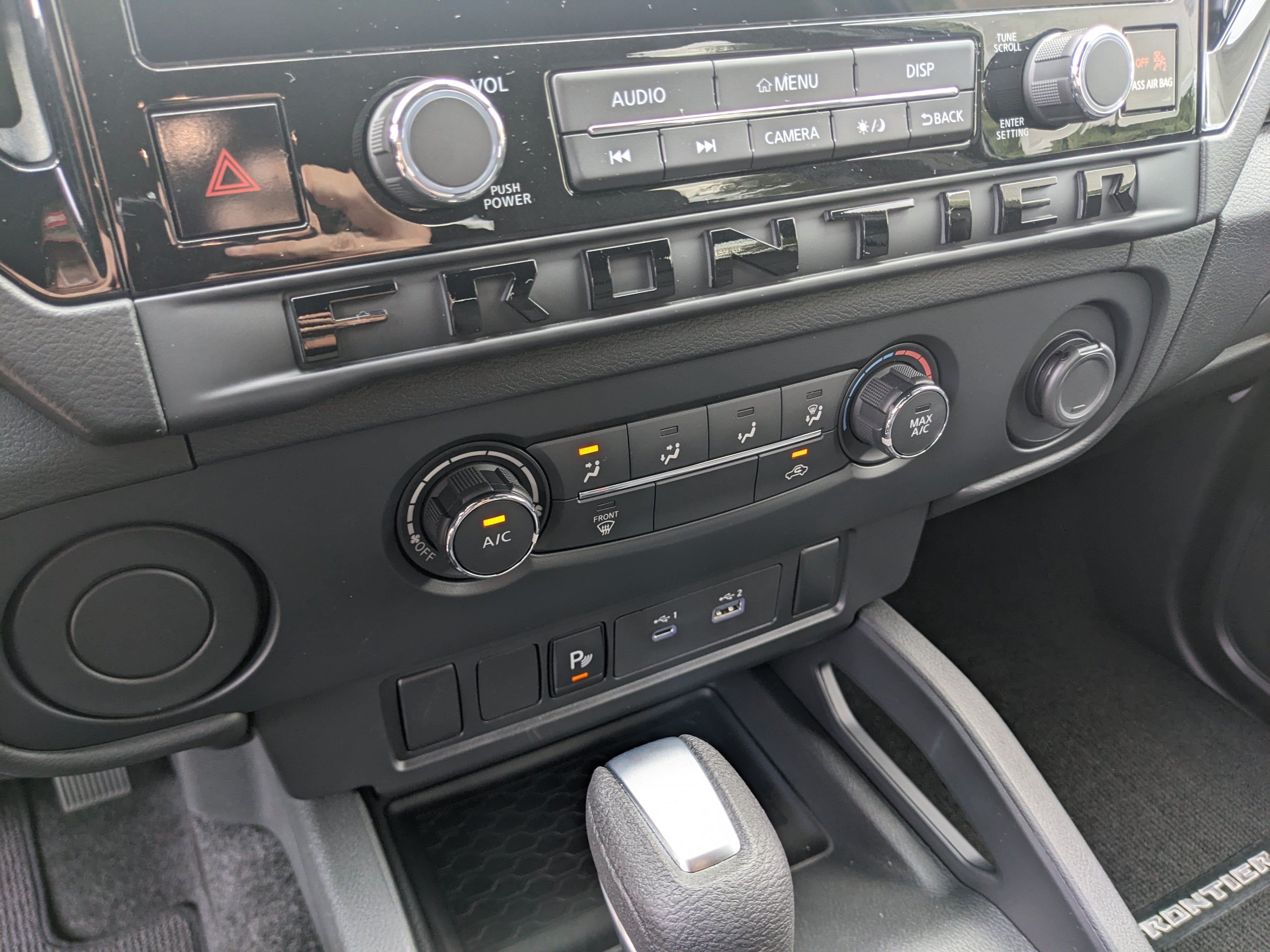 2027 Nissan Frontier SV