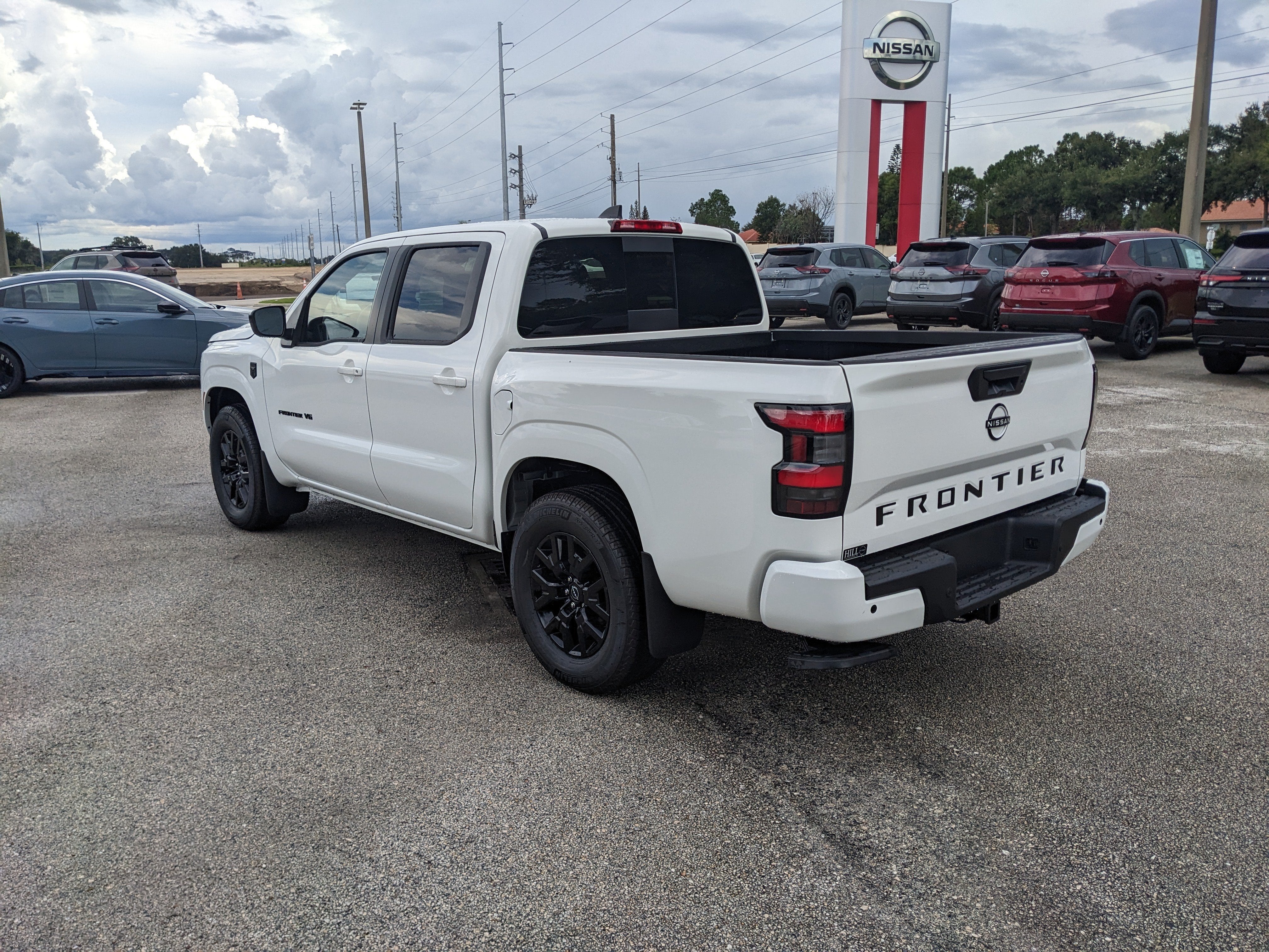 2027 Nissan Frontier SV