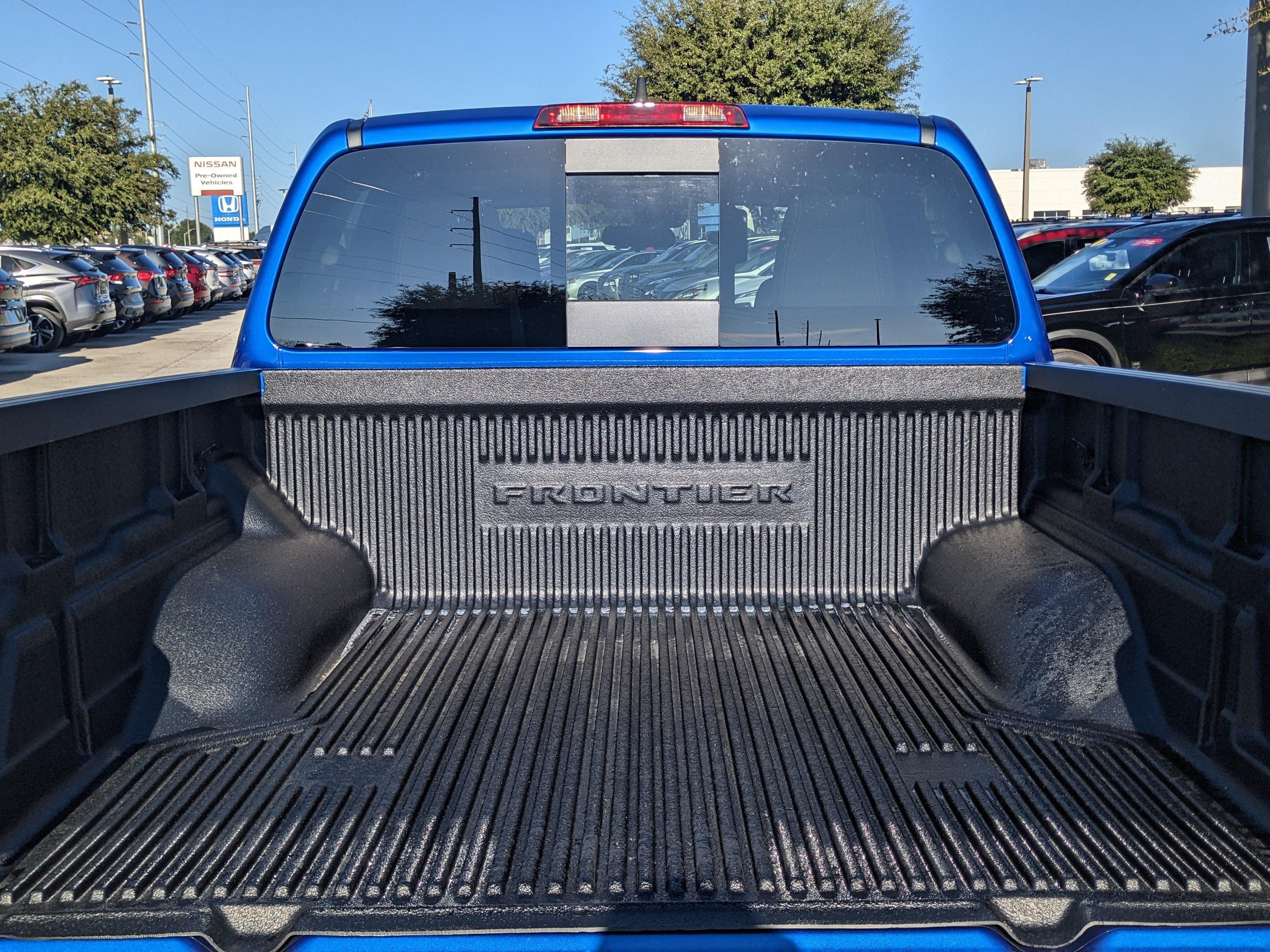 2027 Nissan Frontier SV