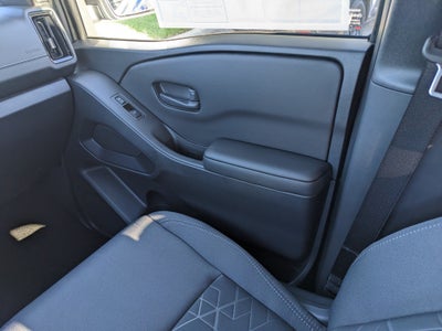 2027 Nissan Frontier SV