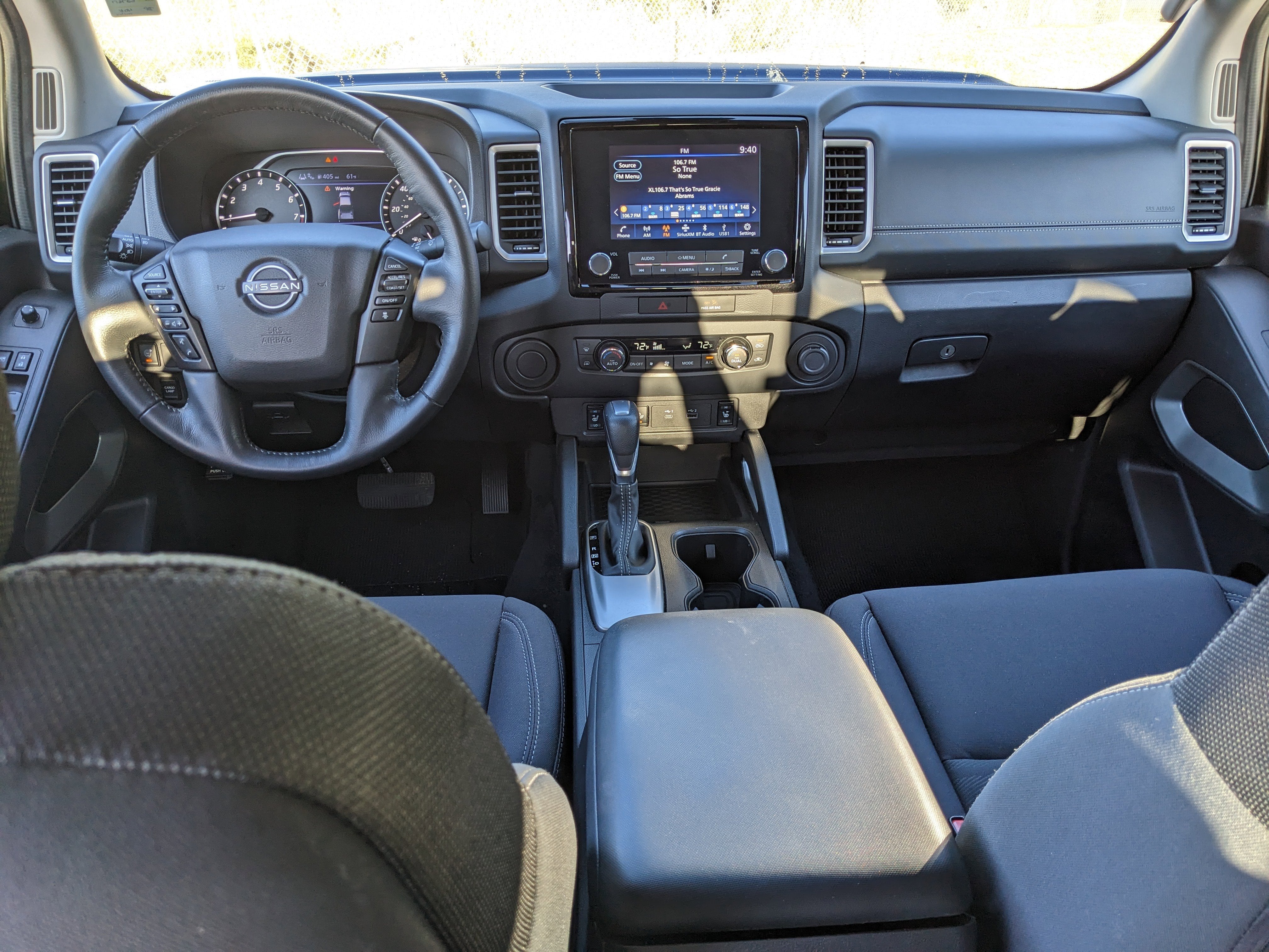 2023 Nissan Frontier SV