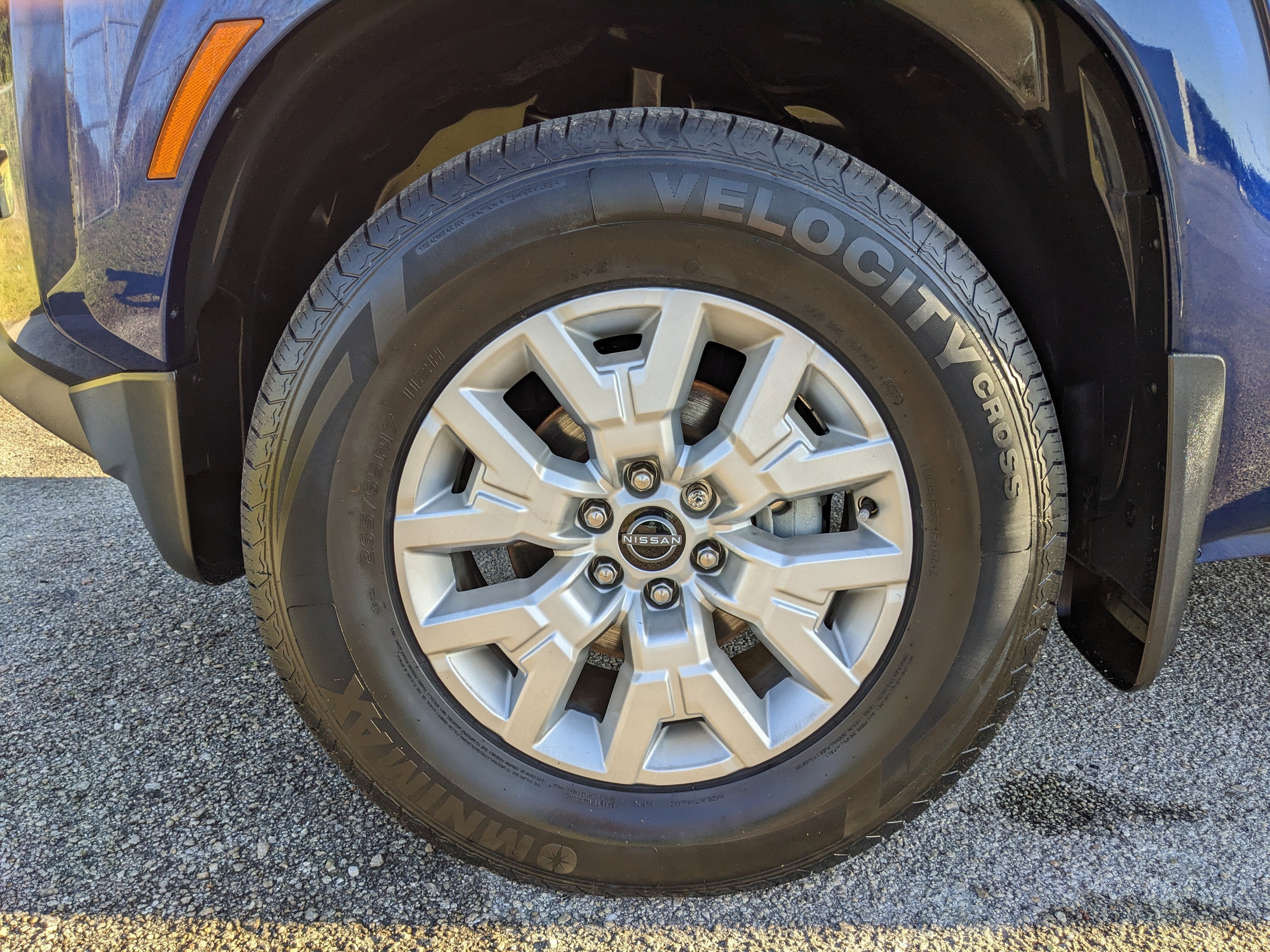 2023 Nissan Frontier SV