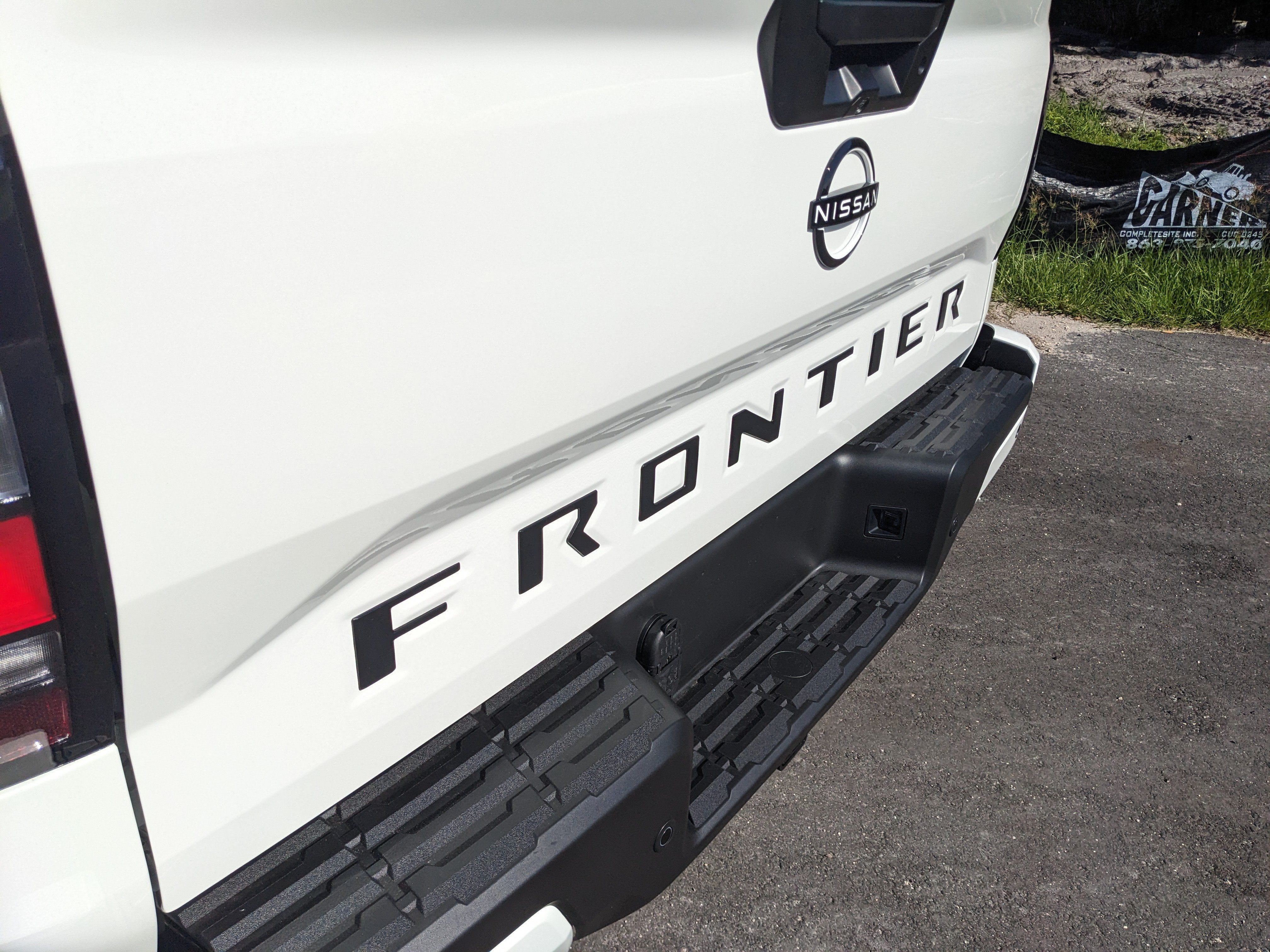 2027 Nissan Frontier SV
