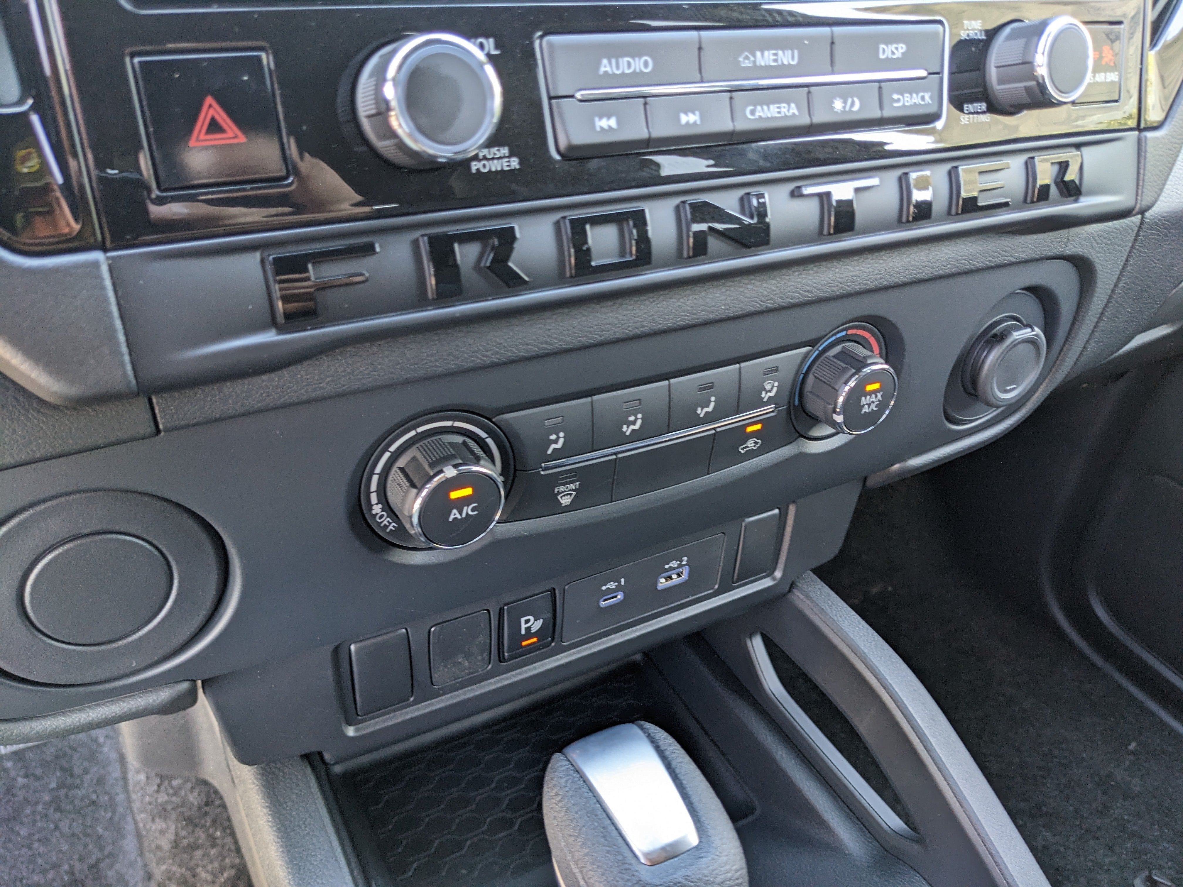 2027 Nissan Frontier SV